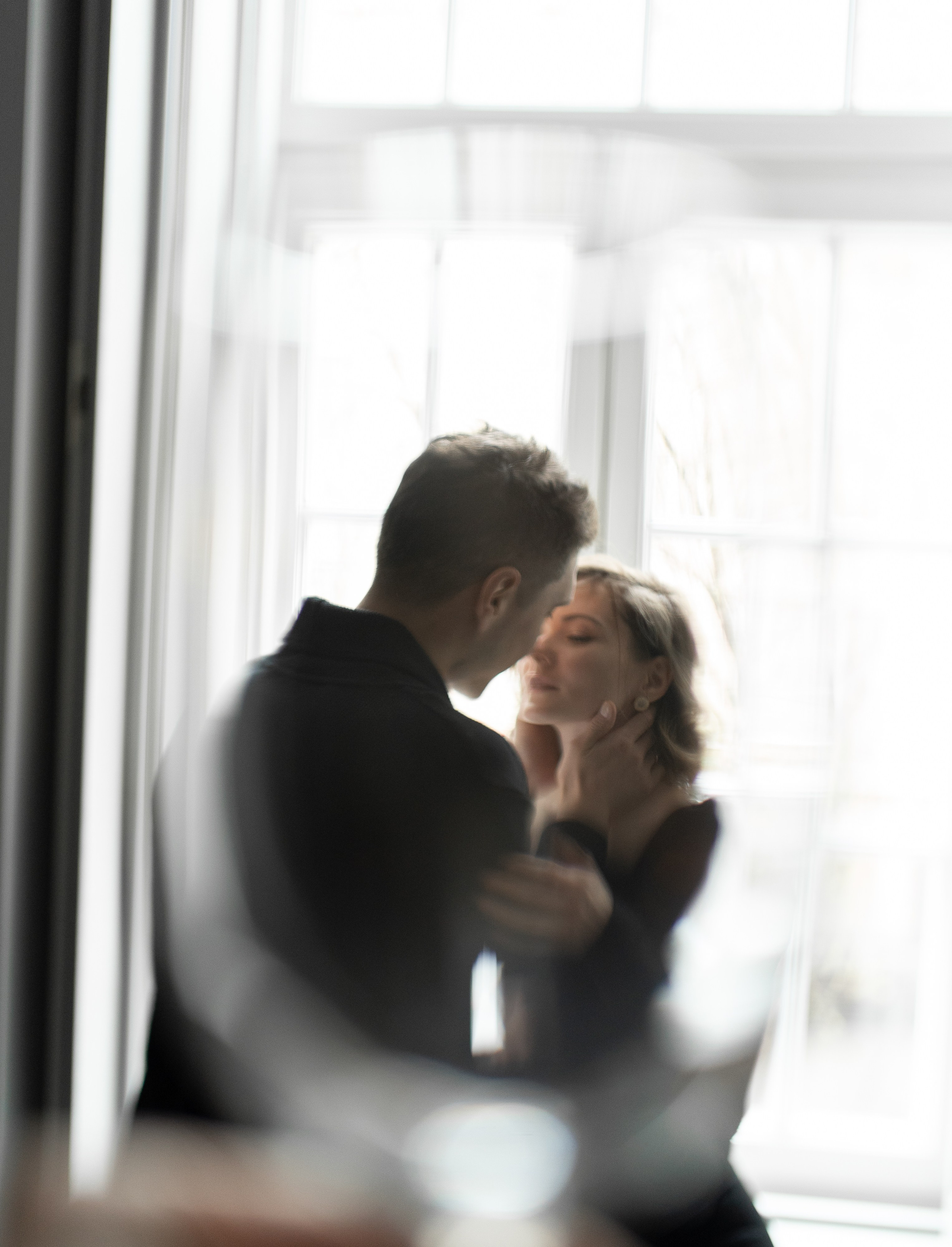 Парижская мелодия II. Главная