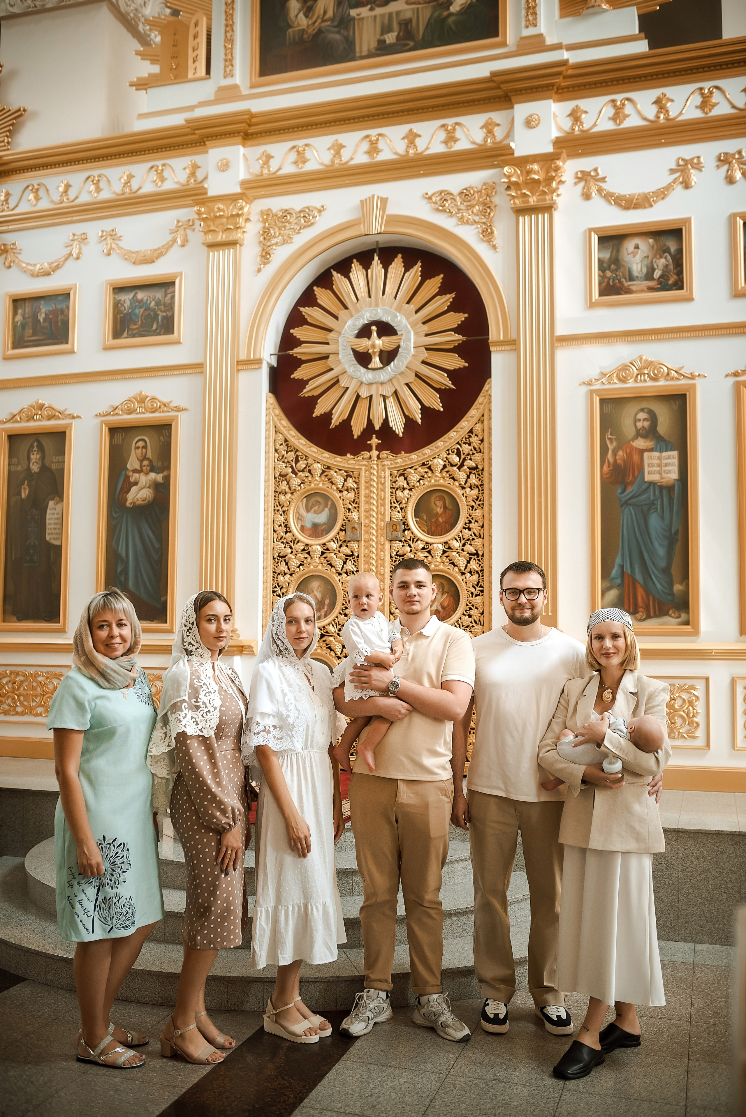 Крещение Дмитрияв Храме Иоанна Крондштатского. Семейный фотограф в Ростове-на-Дону Татьяна Литвинова