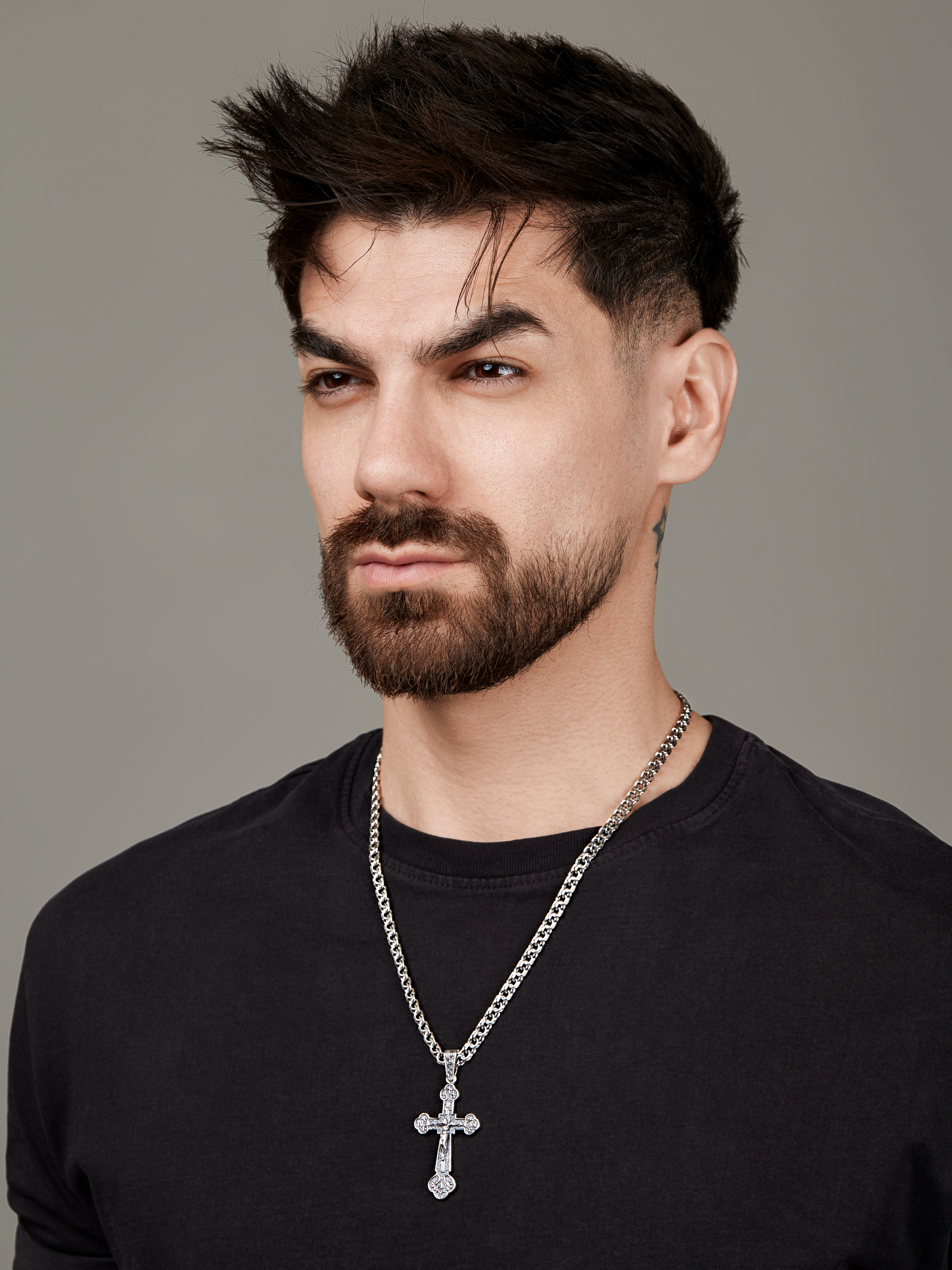 Модельная съемка мужских цепей для брендов в Москве. Фотограф Анна Татаурова | Авторская фотосъемка в Москве