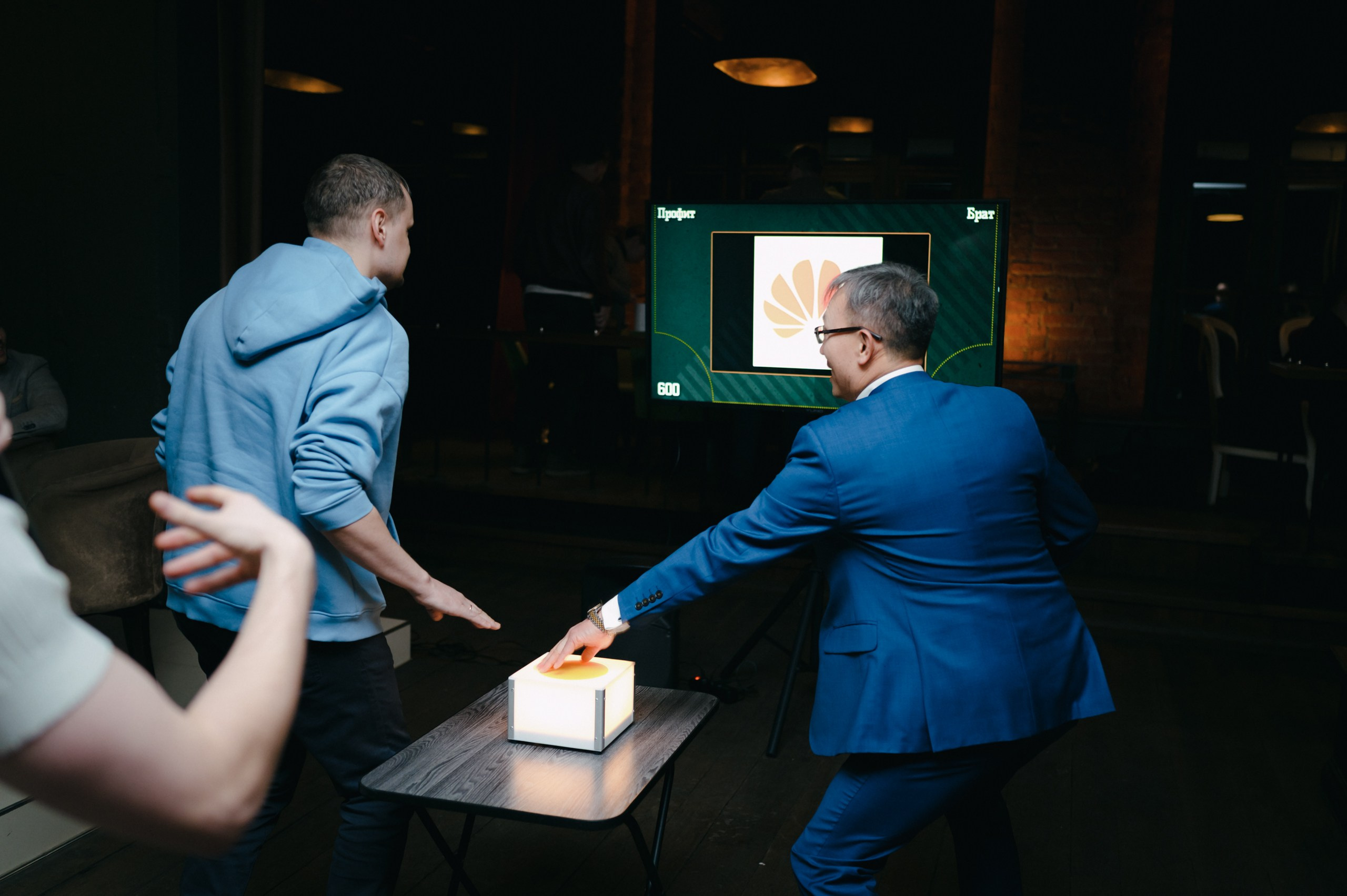 Корпоративы (сборник). Komonev