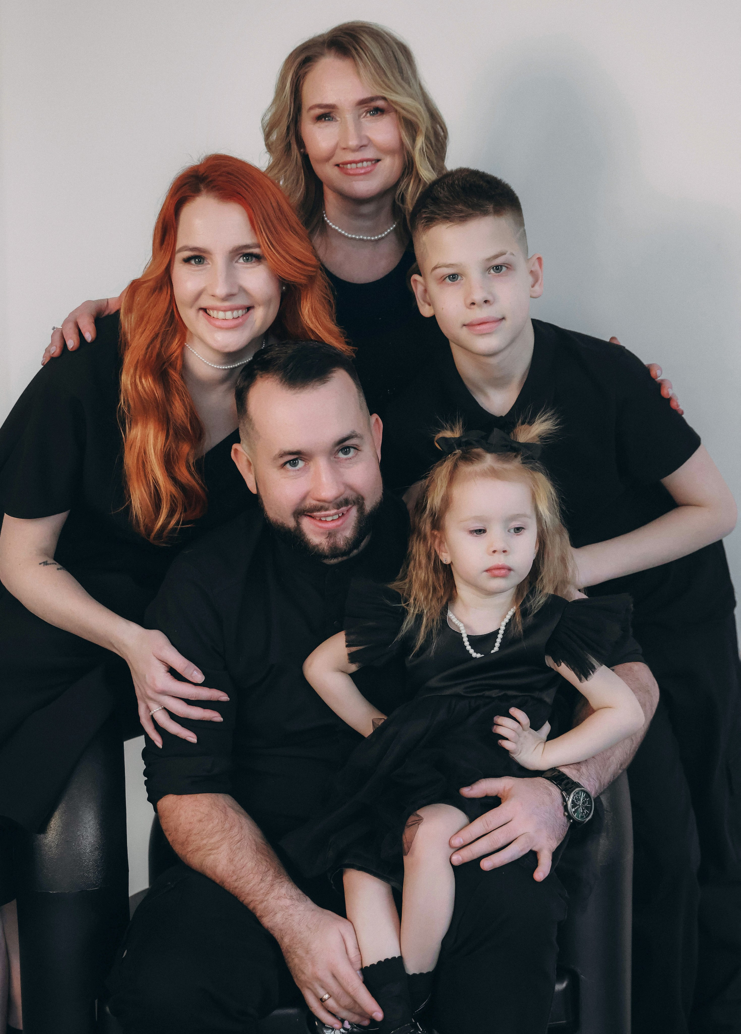 Семейная фотосессия in Black. Мультифотограф Динара Ахмедзянова