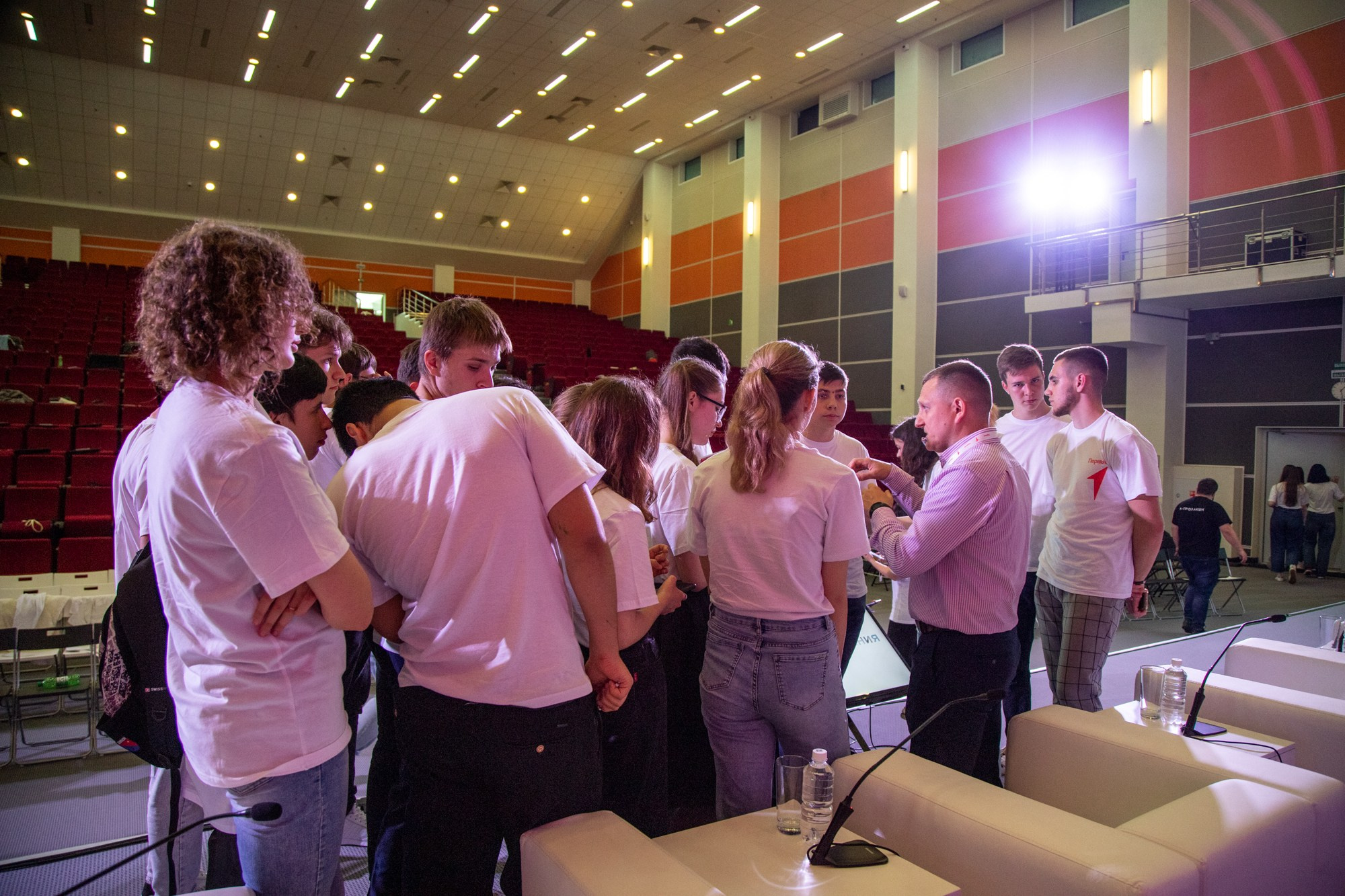 Первый фестиваль Движения Первых в Краснодаре. Репортажный, промышленный и маркетплейс-фотограф Дмитрий Чернат