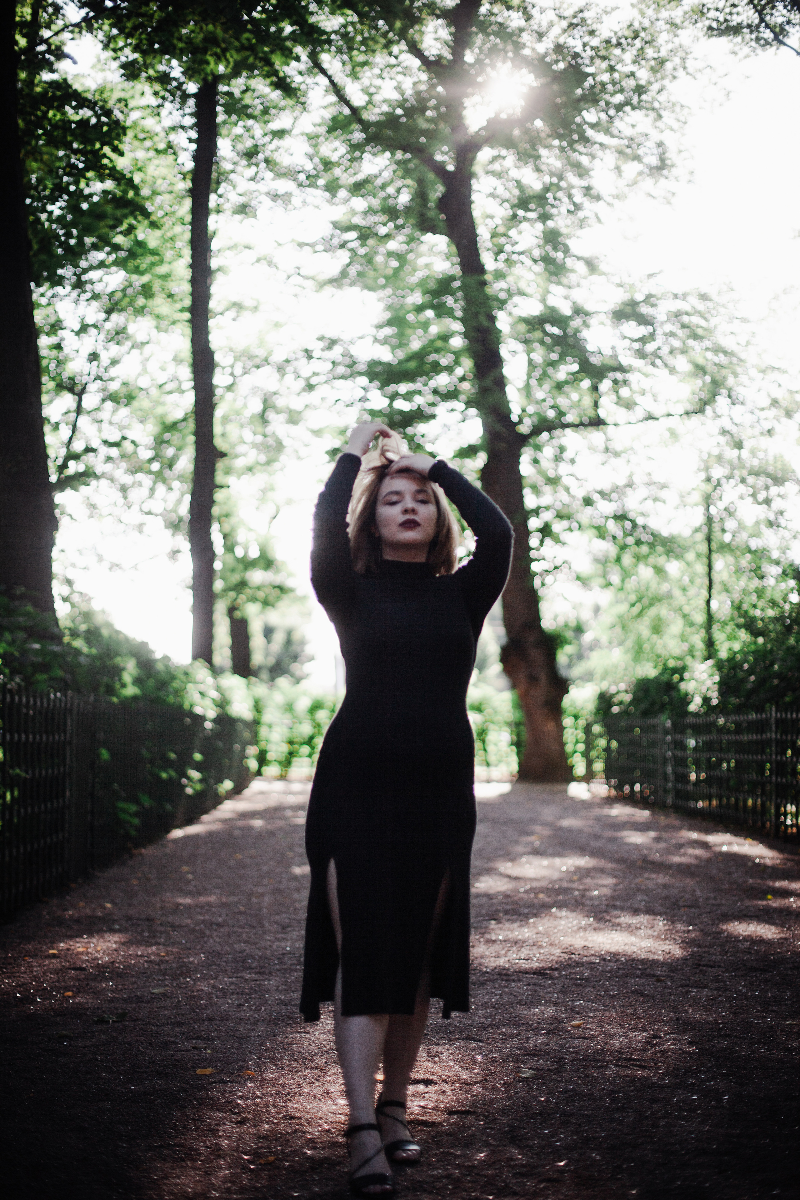 Summer Garden with Amina. Портретный фотограф в Санкт-Петербурге Алиса Гришина