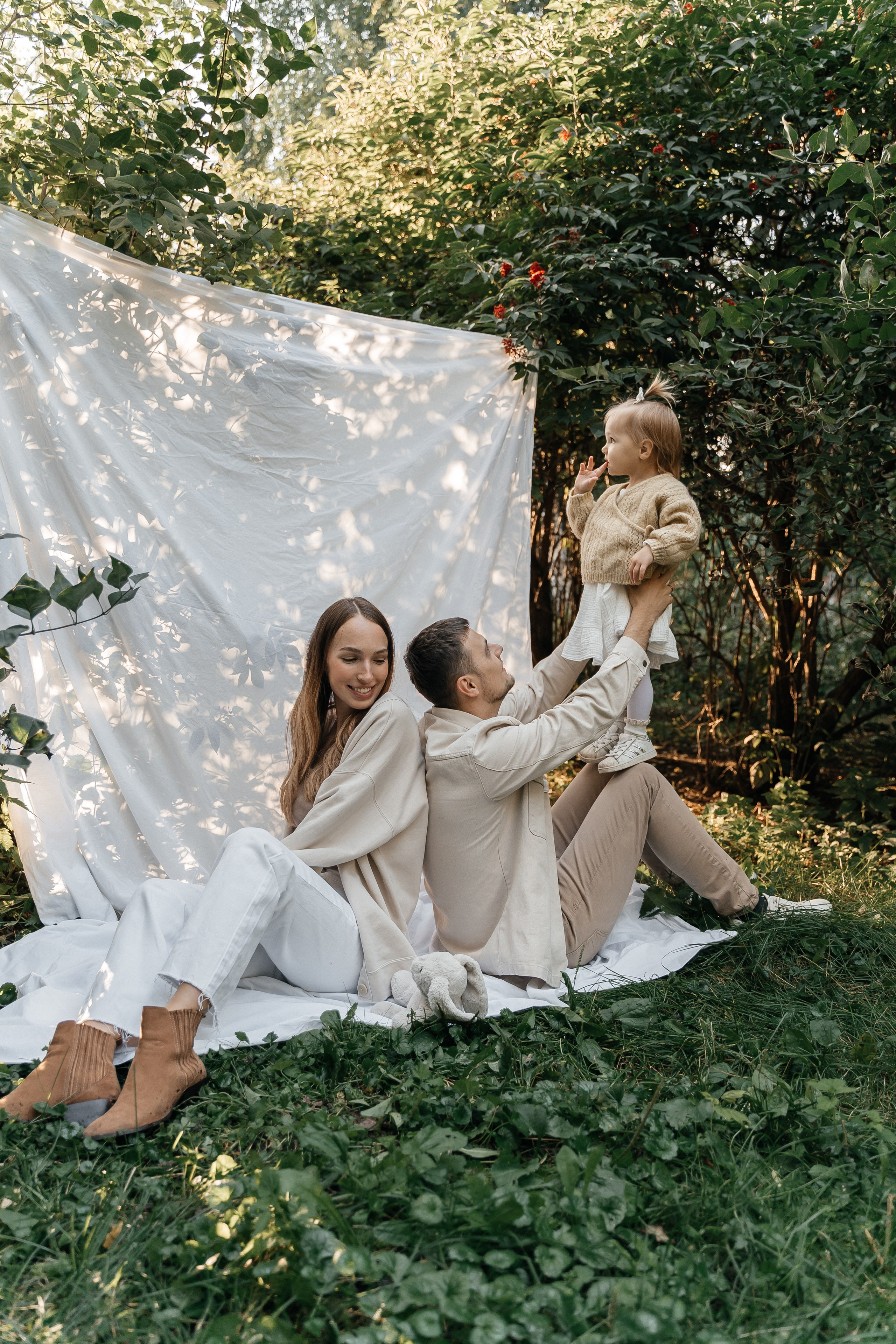 Лёша, Ксюша и Вика. Волик Мария