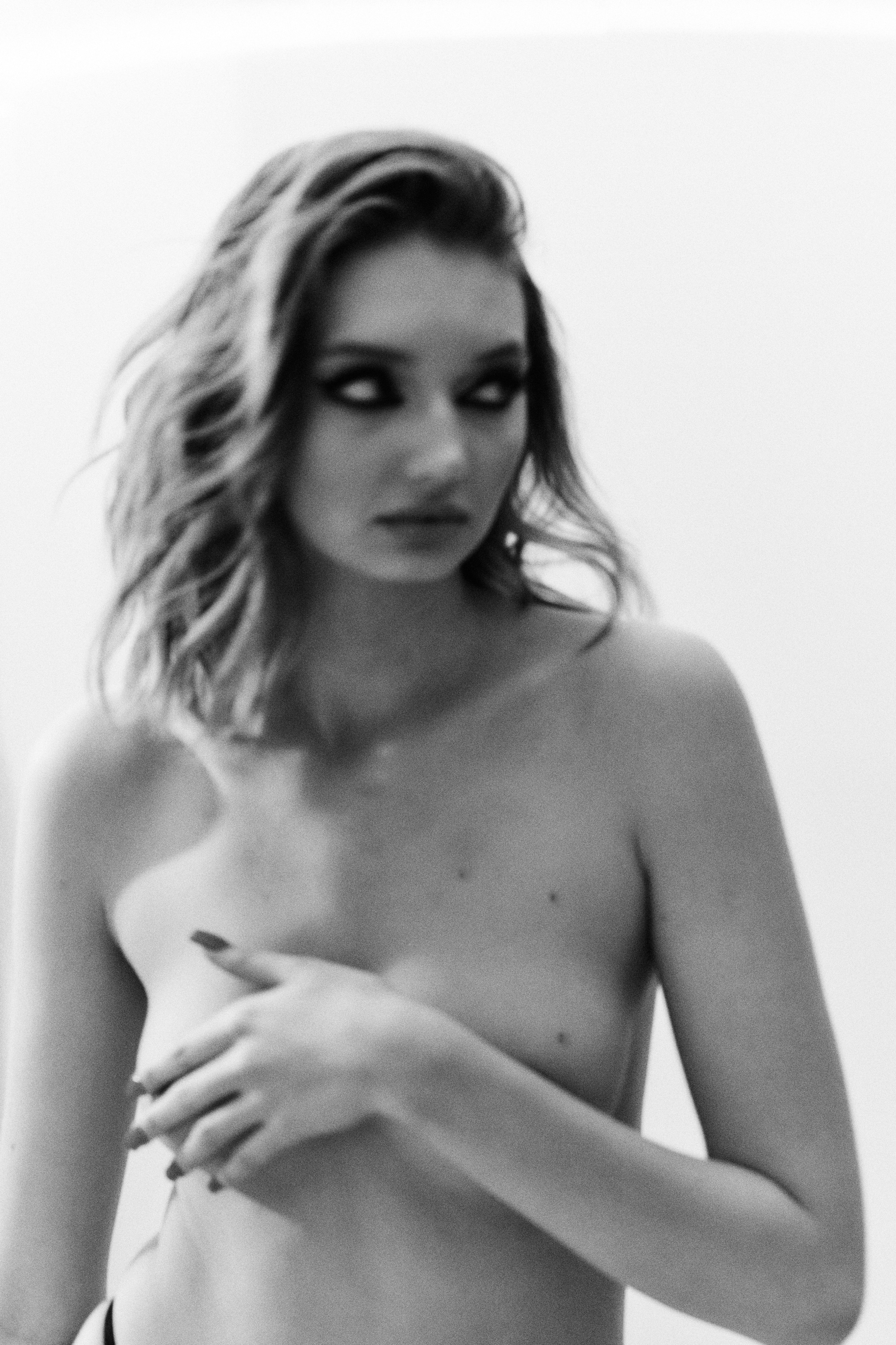 Alina. Z H U R A V L E V