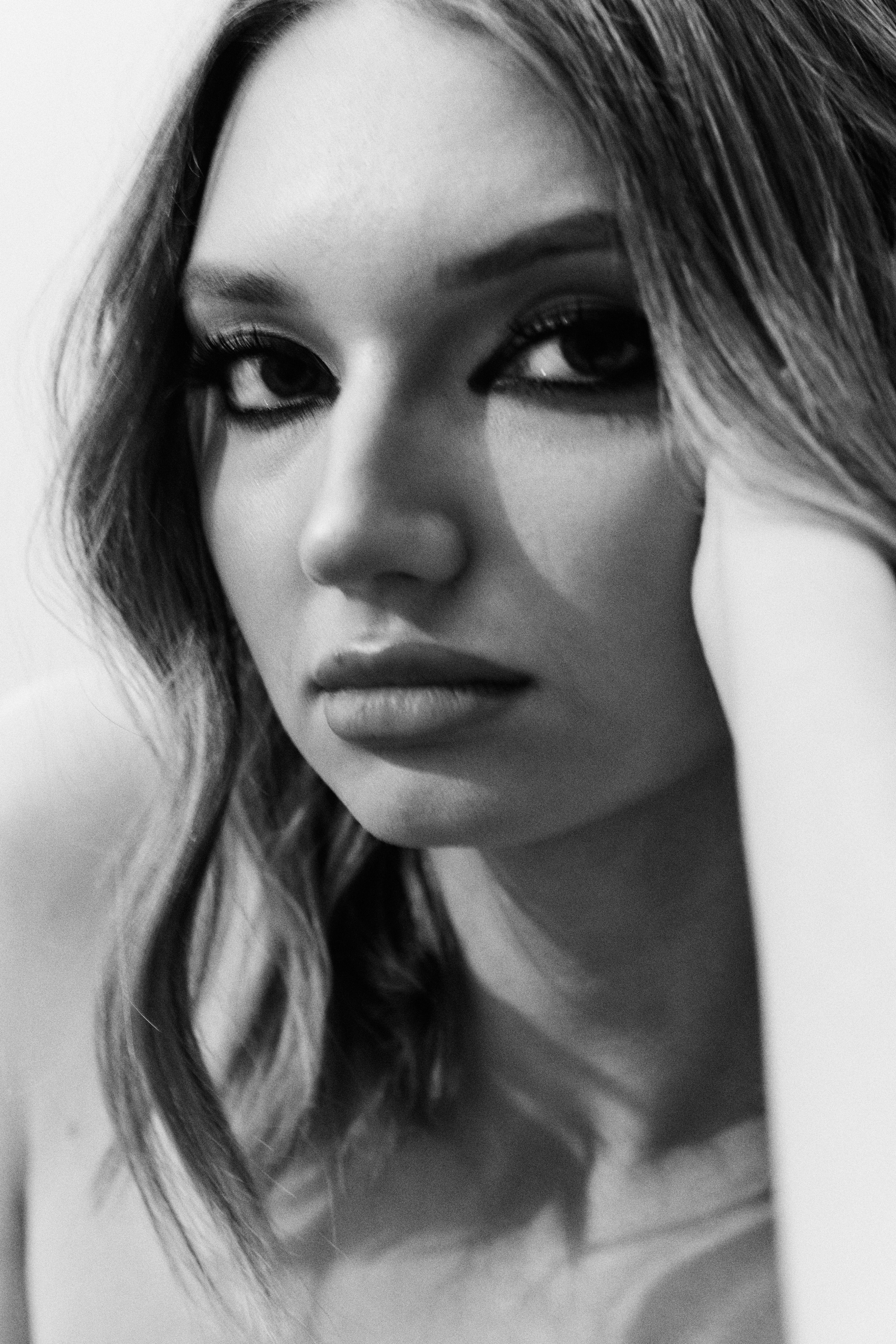 Alina. Z H U R A V L E V