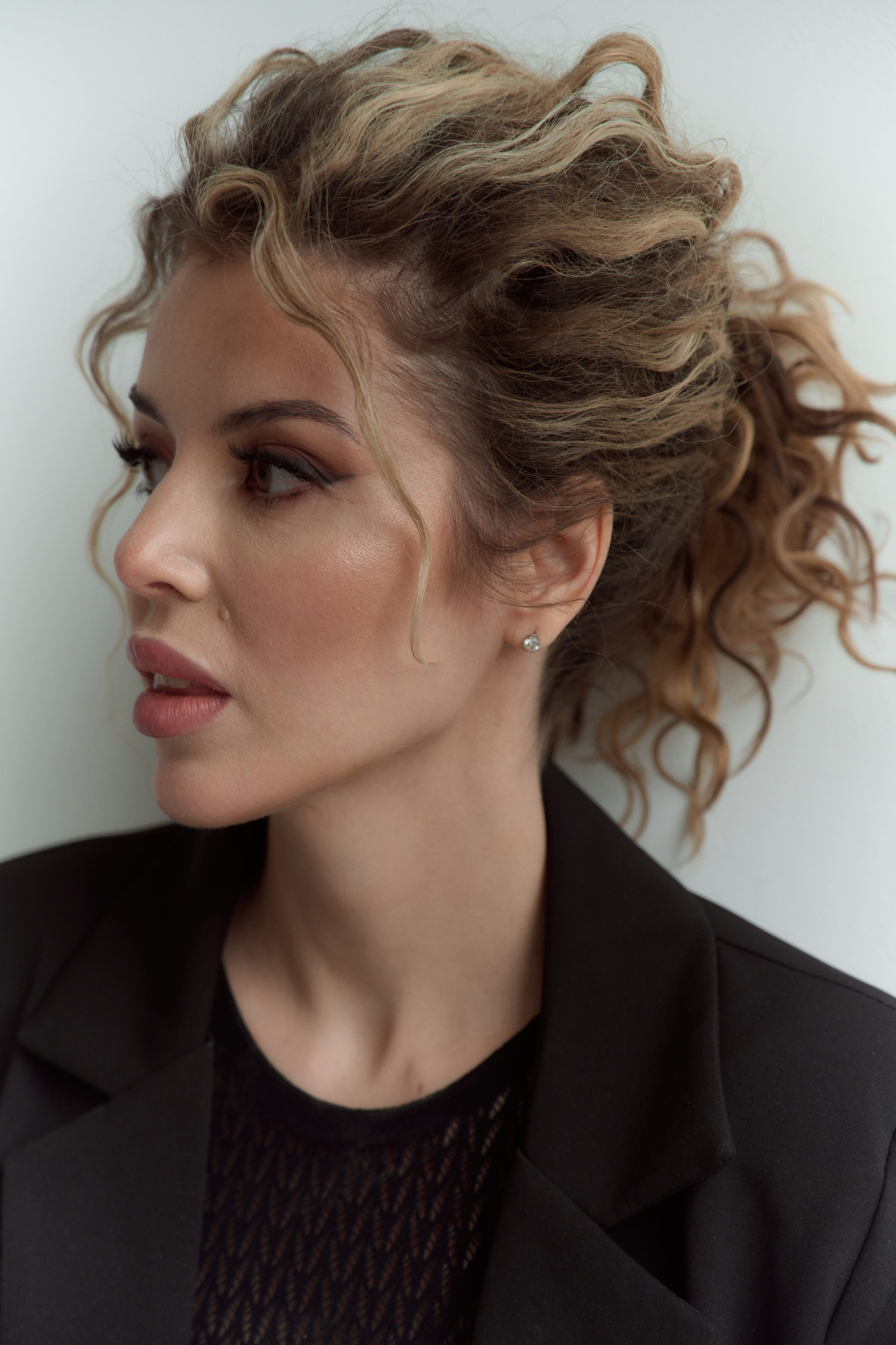 Prostranstvo. Z H U R A V L E V