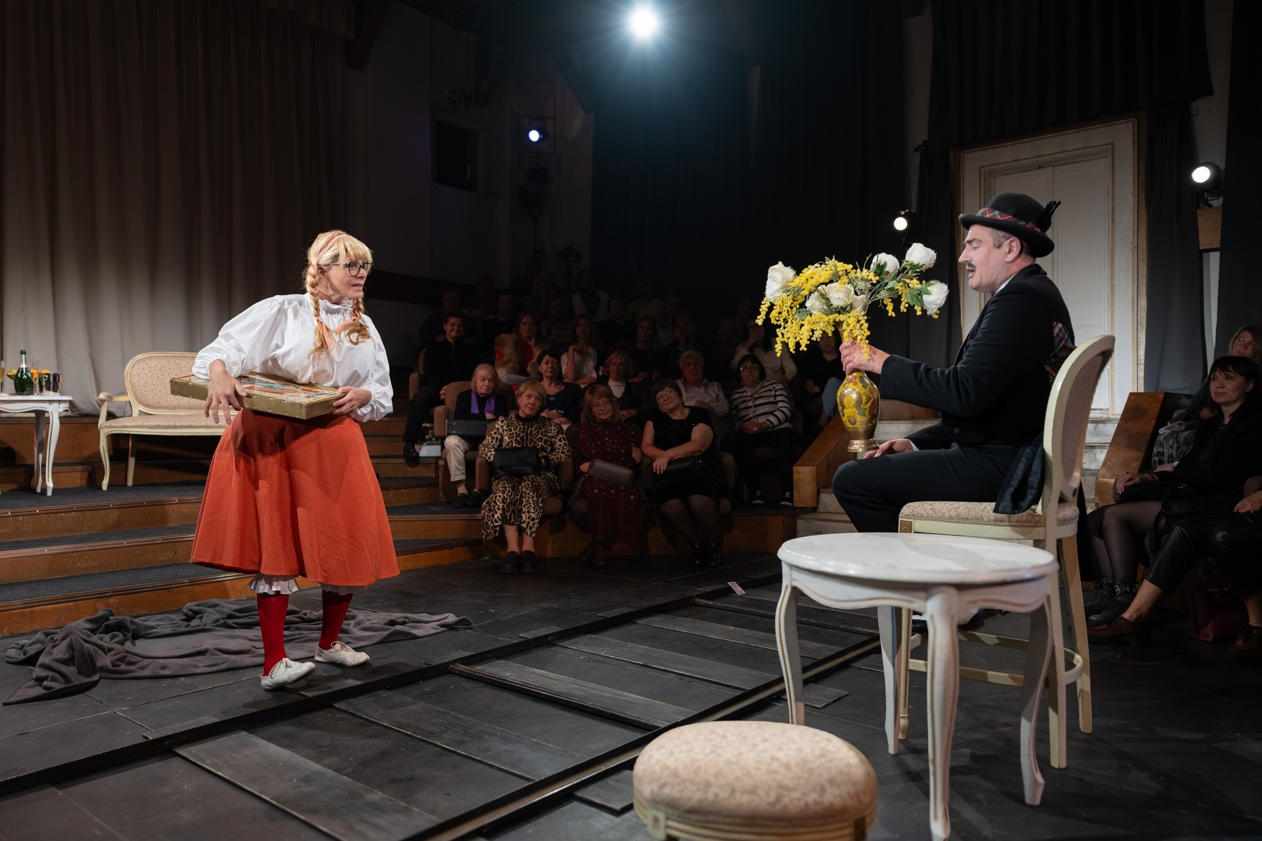 Театр Сфера: Гнездо перелётных птиц (100-й спекталь). Сайт фотографа Сергея Абрамова