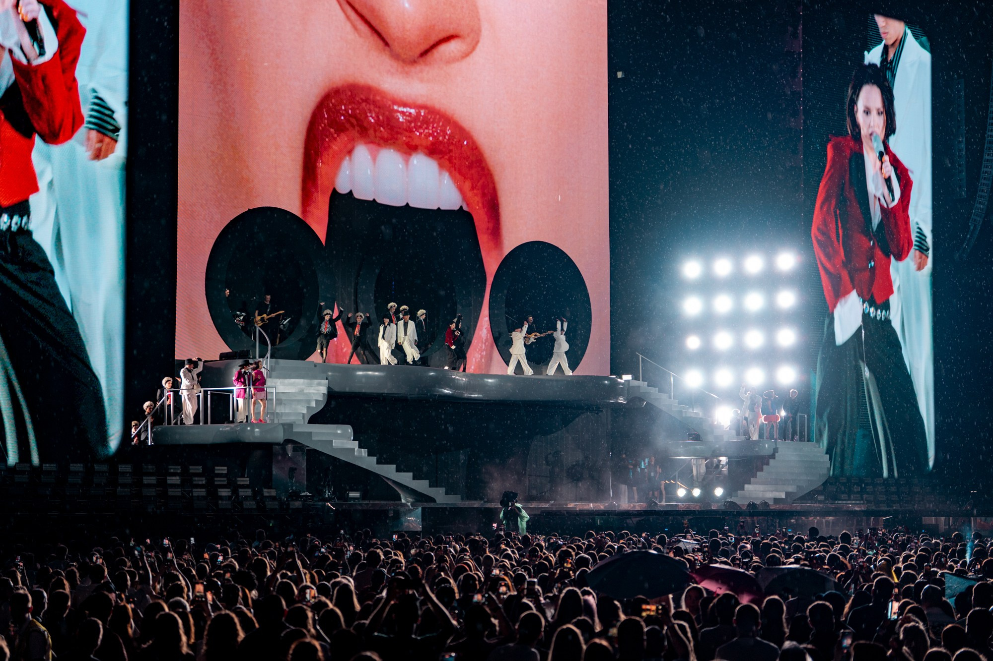 Zivert. Магия музыки в кадре: Концертная Фотография