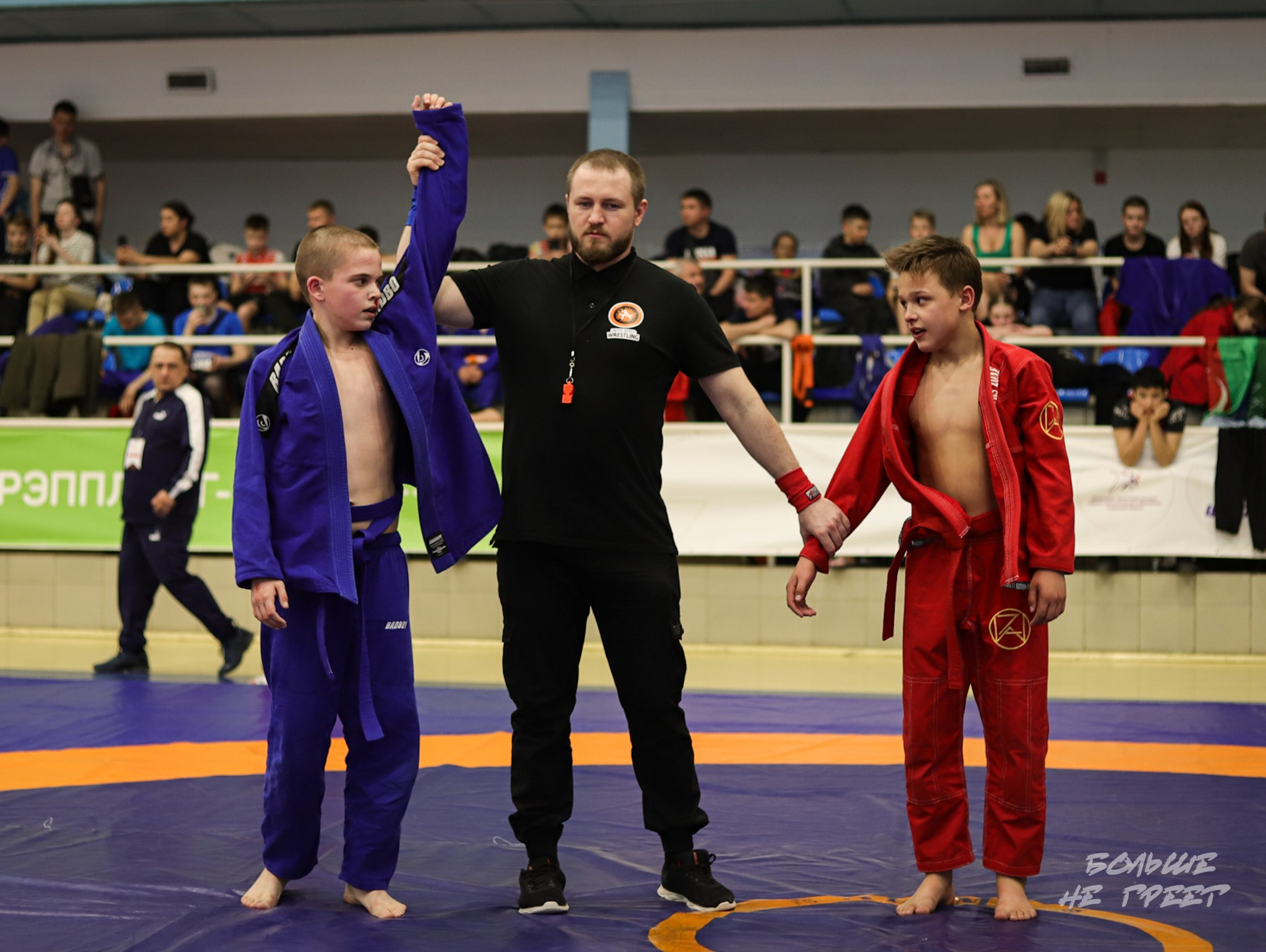 ПЕРВЕНСТВО УРФО ПО СПОРТИВНОЙ БОРЬБЕ ГРЭППЛИНГ И ГРЭППЛИНГ-ГИ. Больше не греет