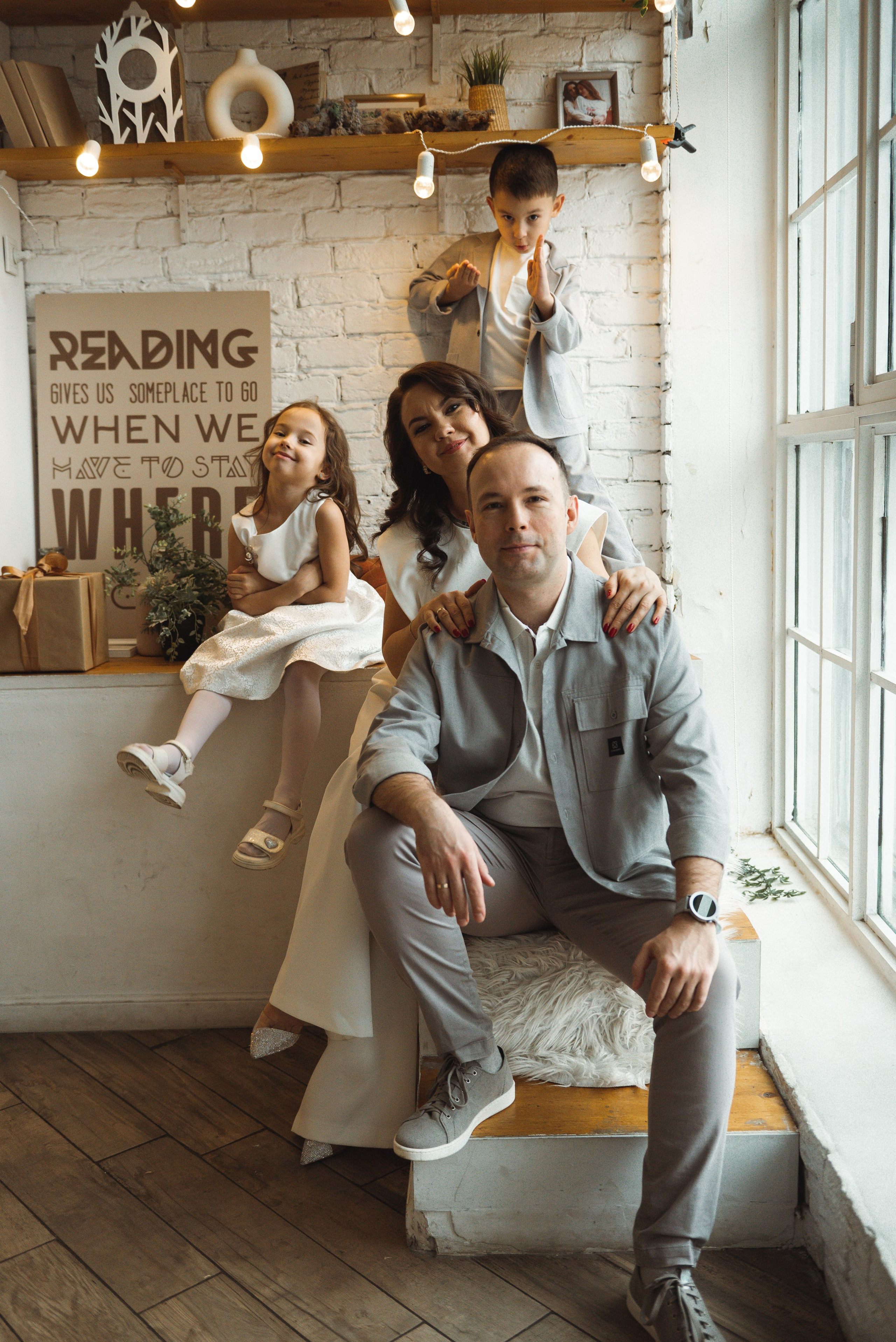 Юра и Женя. Фотограф Москва Настя Профотовна. Репортажные, свадебные и контент фотосессии