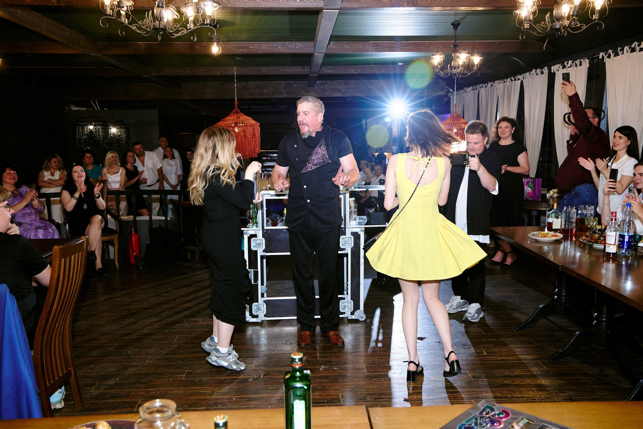 Выпускной 35 Сош. Фотограф Выпускные альбомы Таганрог Сергей Коробченко