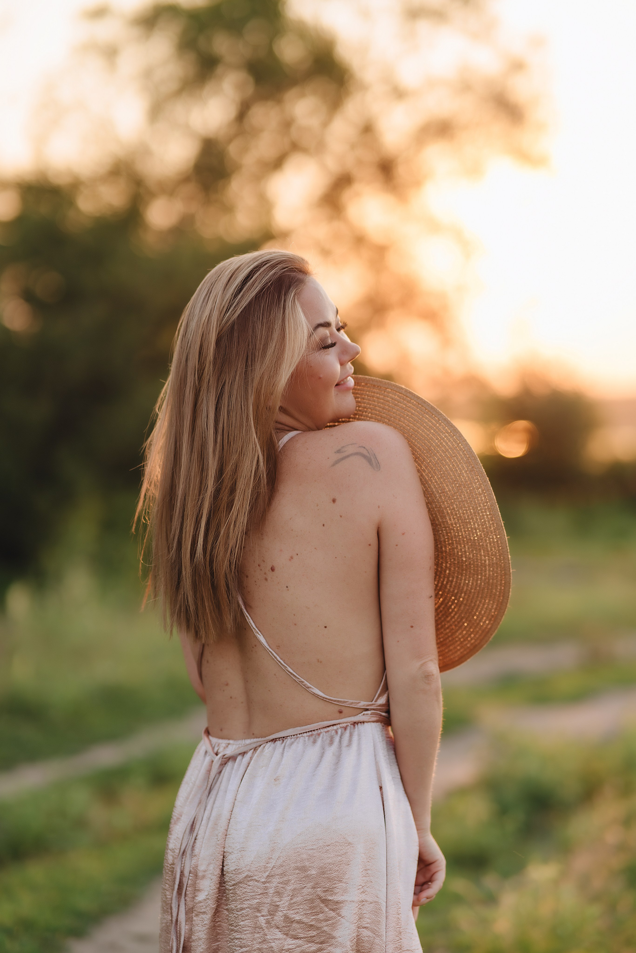 Юлия | Летняя съемка на закате. Фотограф Карина Шмулёва. Воронеж и область