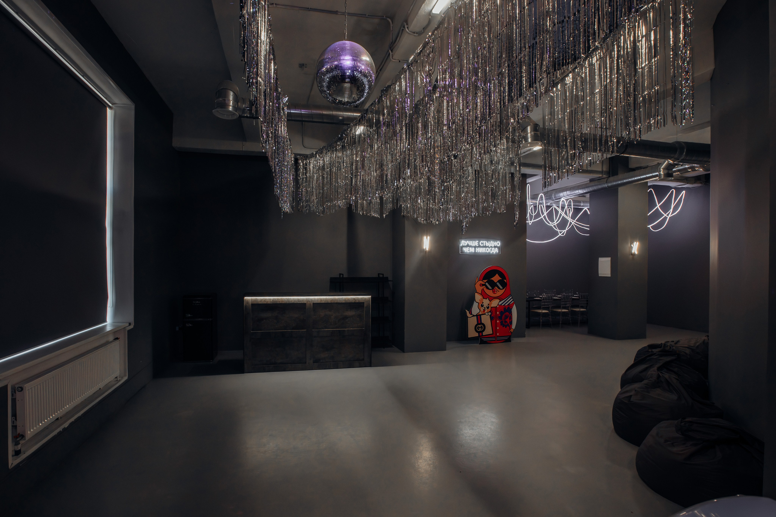 Mr. Grey (лето). Аренда лофта в СПб для мероприятий