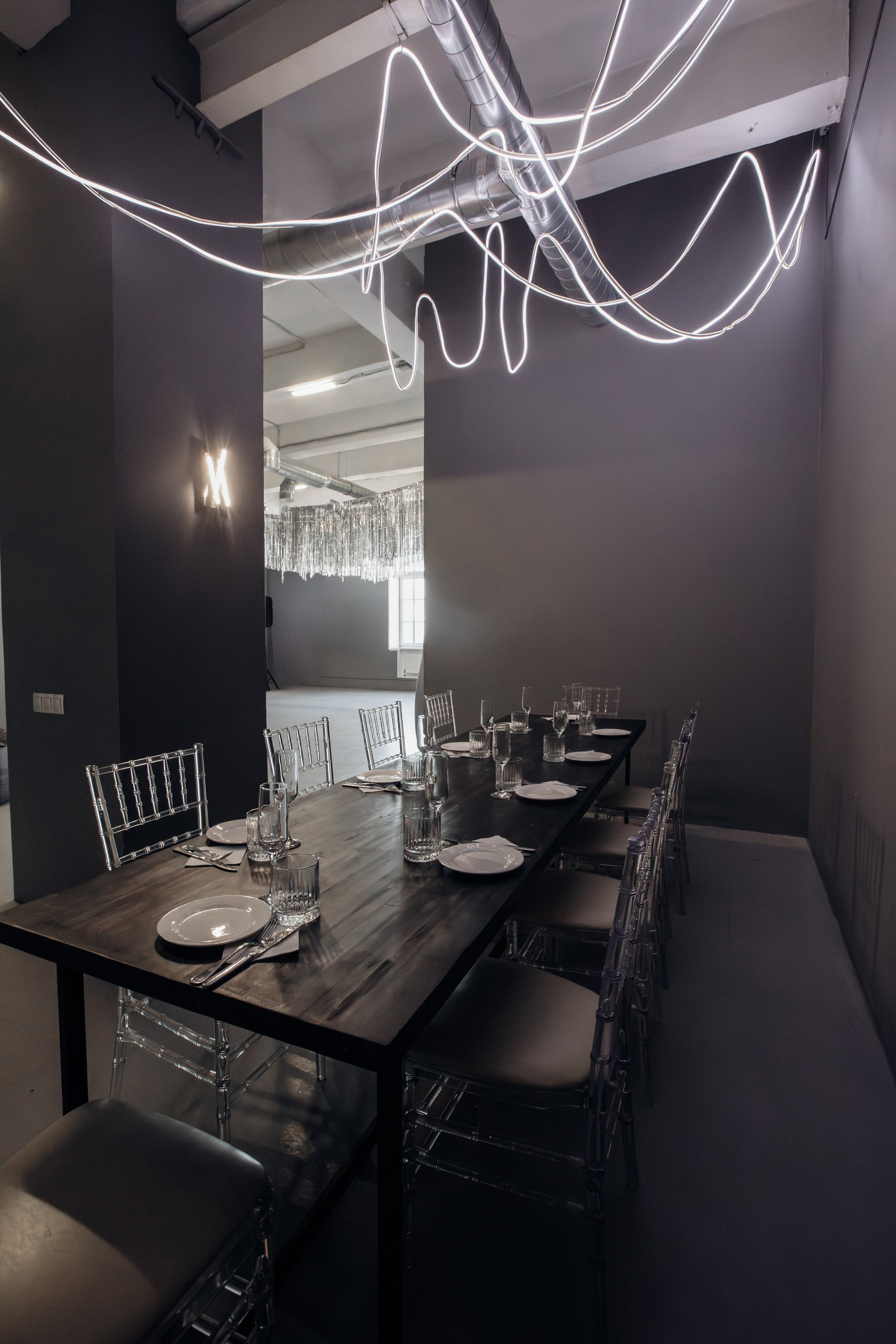 Mr. Grey (лето). Аренда лофта в СПб для мероприятий