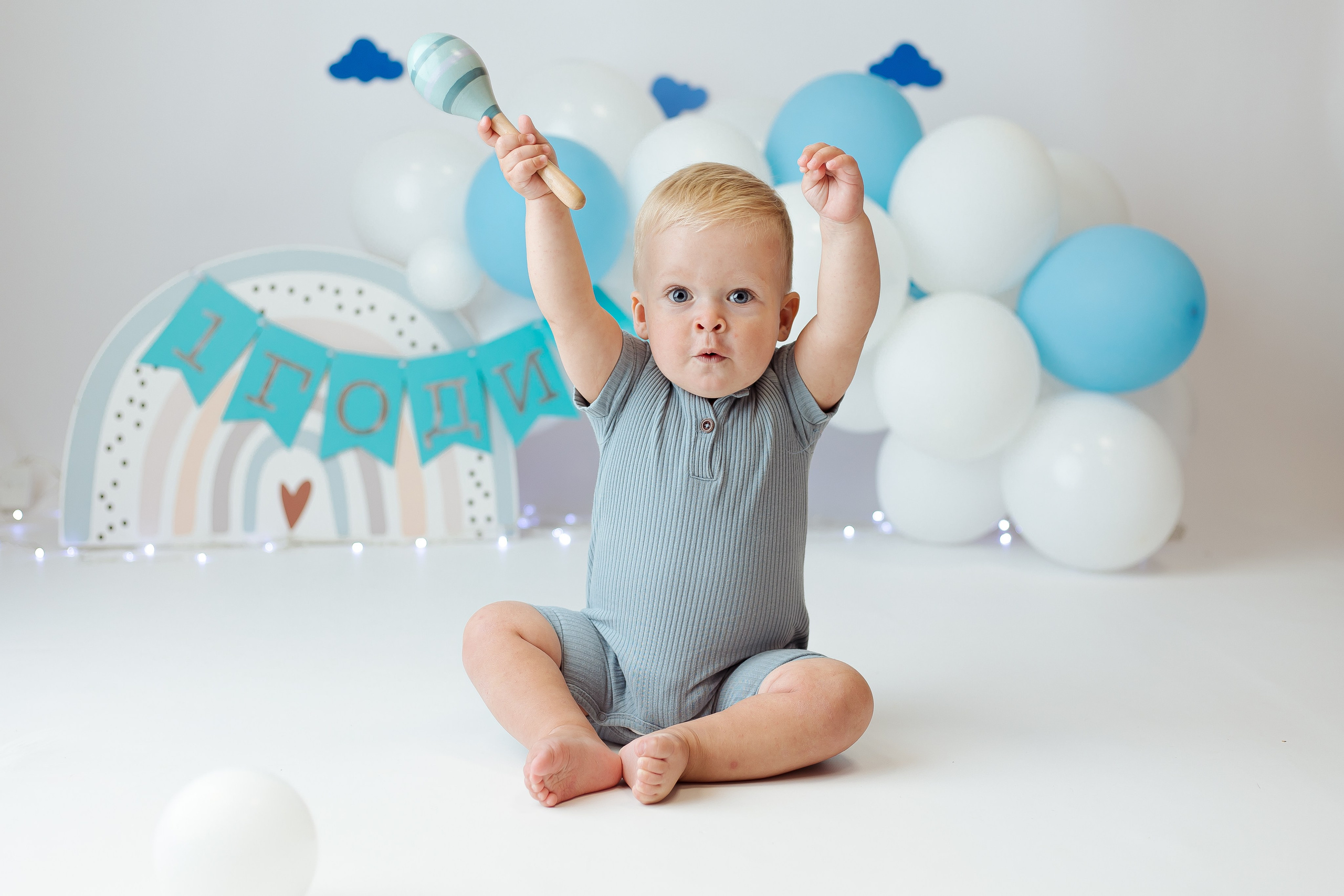 Праздничное оформление. Фотограф беременности, новорожденных Москва. годики под ключ