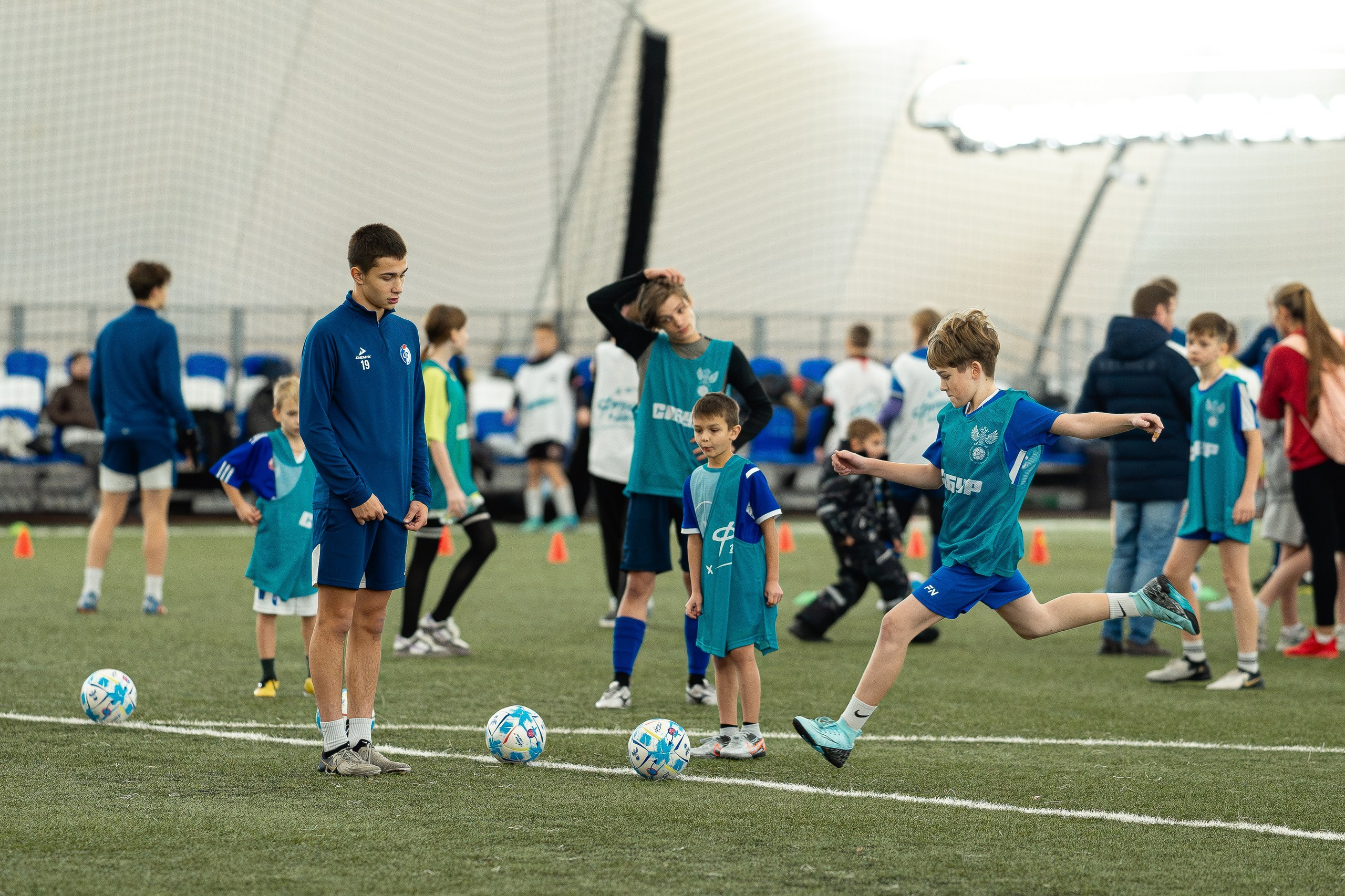 Фестиваль «СИБУР. Урок футбола» в рамках проекта Российского футбольного союза «Футбол в школе». Портретный и репортажный фотограф в Воронеже: Анастасия Пузикова