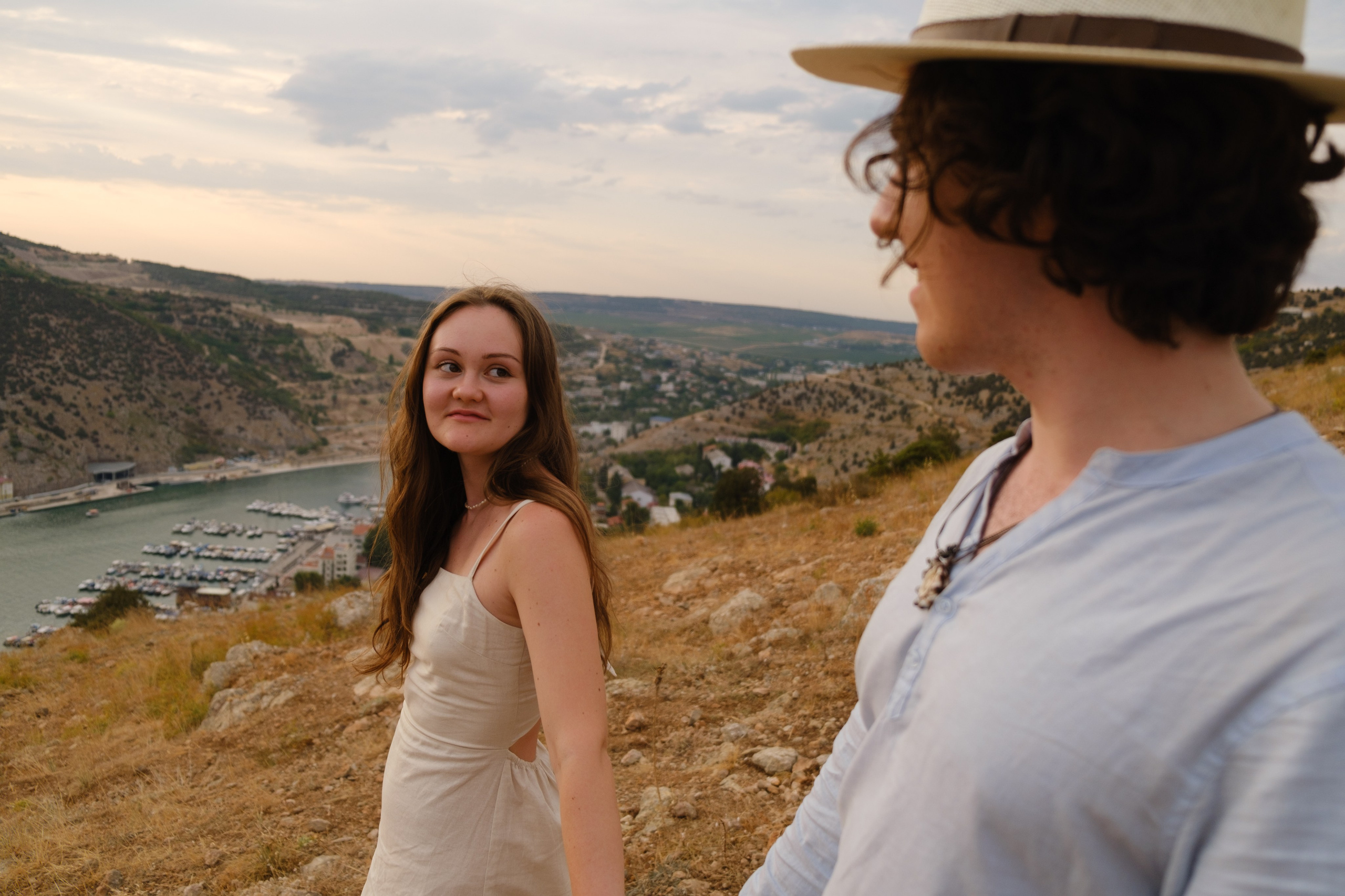 Л+Н в Балаклаве. Профессиональная фотосъемка в Крыму. Натуральные эмоции и живые кадры. Забронируйте дату прямо сейчас!