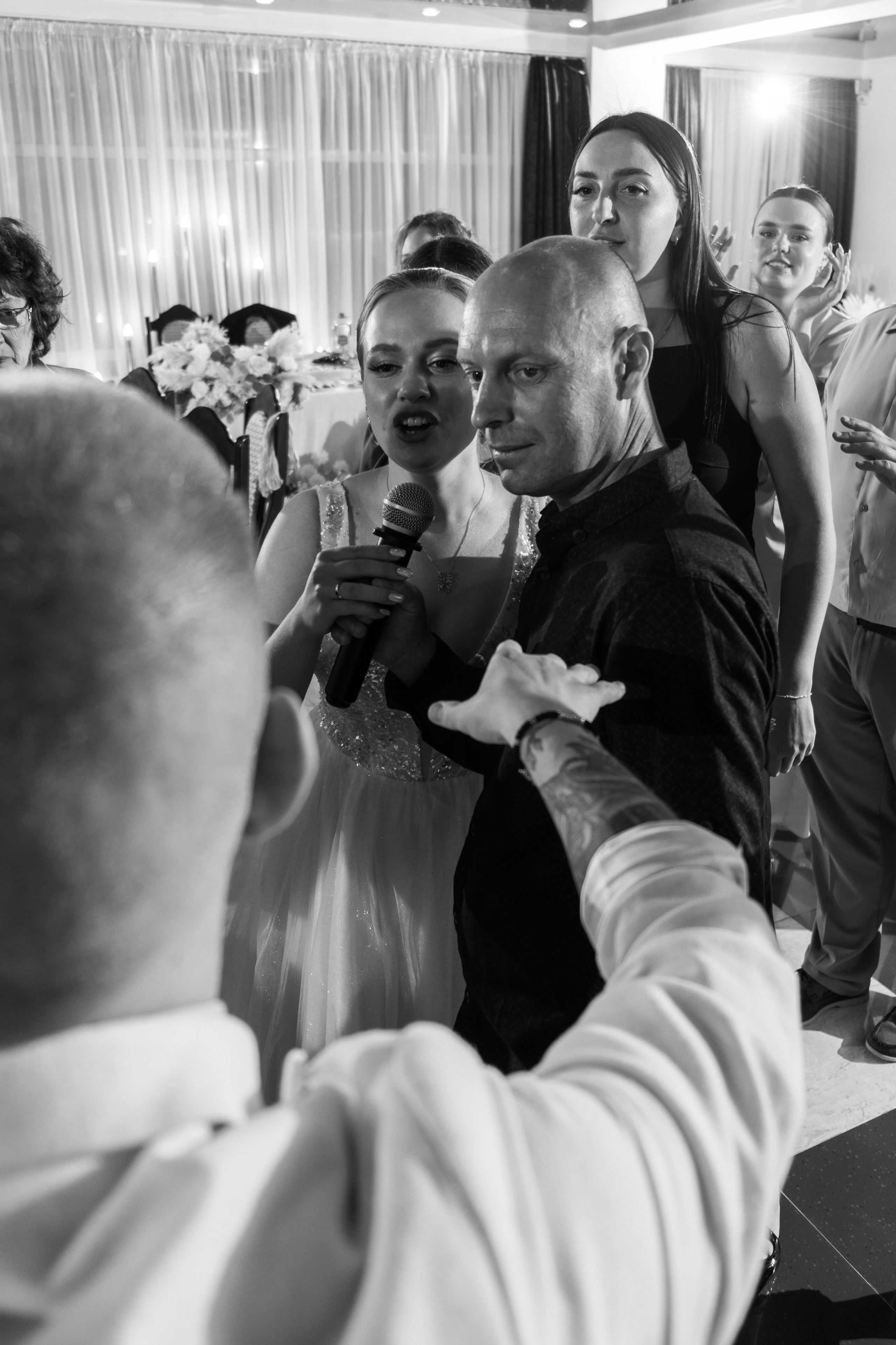 Свадебный ретопртаж. Профессиональная фотосъемка в Крыму. Натуральные эмоции и живые кадры. Забронируйте дату прямо сейчас!