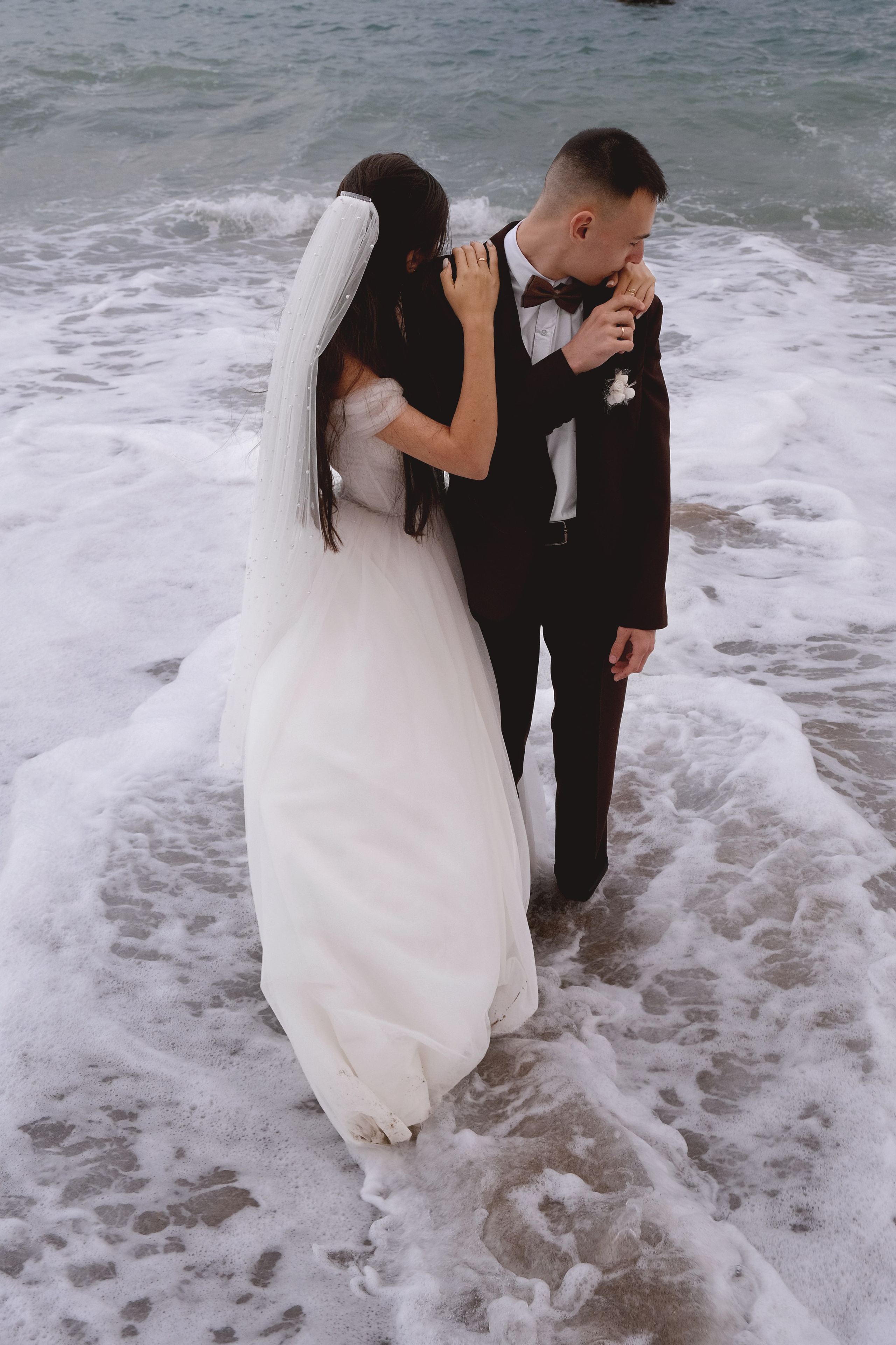 Свадебная фотосессия для прокатной пары. Воронцовский дворец. Профессиональная фотосъемка в Крыму. Натуральные эмоции и живые кадры. Забронируйте дату прямо сейчас!