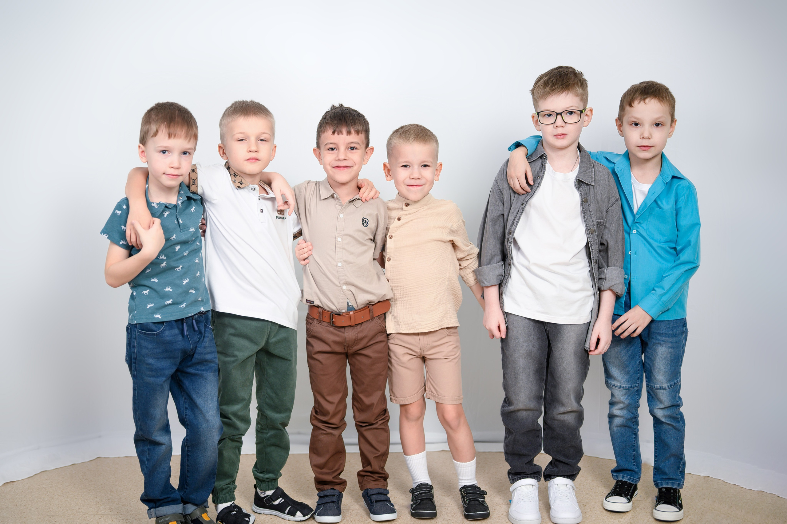 Выпускной альбом «Звёздочки» сад № 3 индивидуальный дизайн. Фотограф новорожденных, семейный детский в Тюмени Татьяна Морозова