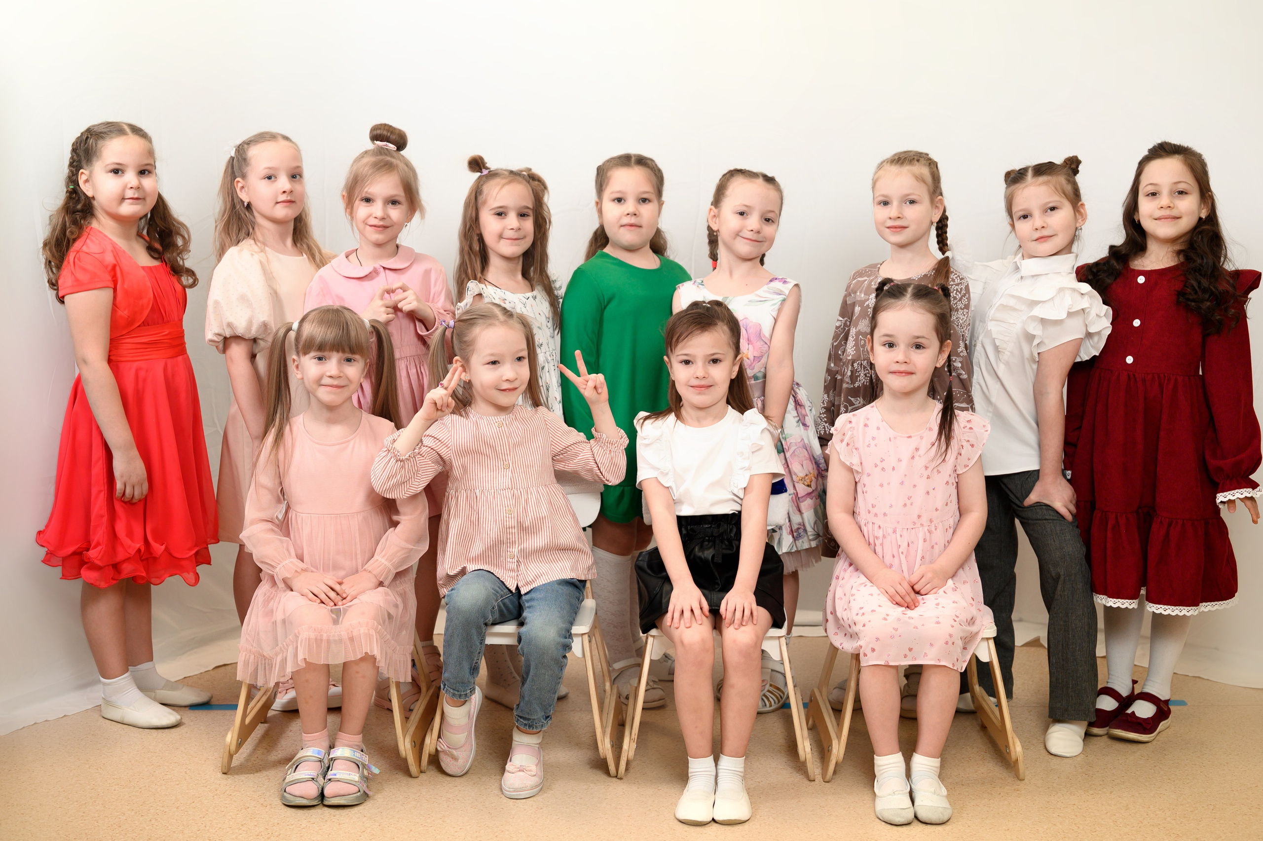 Выпускной альбом «Звёздочки» сад № 3 индивидуальный дизайн. Фотограф новорожденных, семейный детский в Тюмени Татьяна Морозова