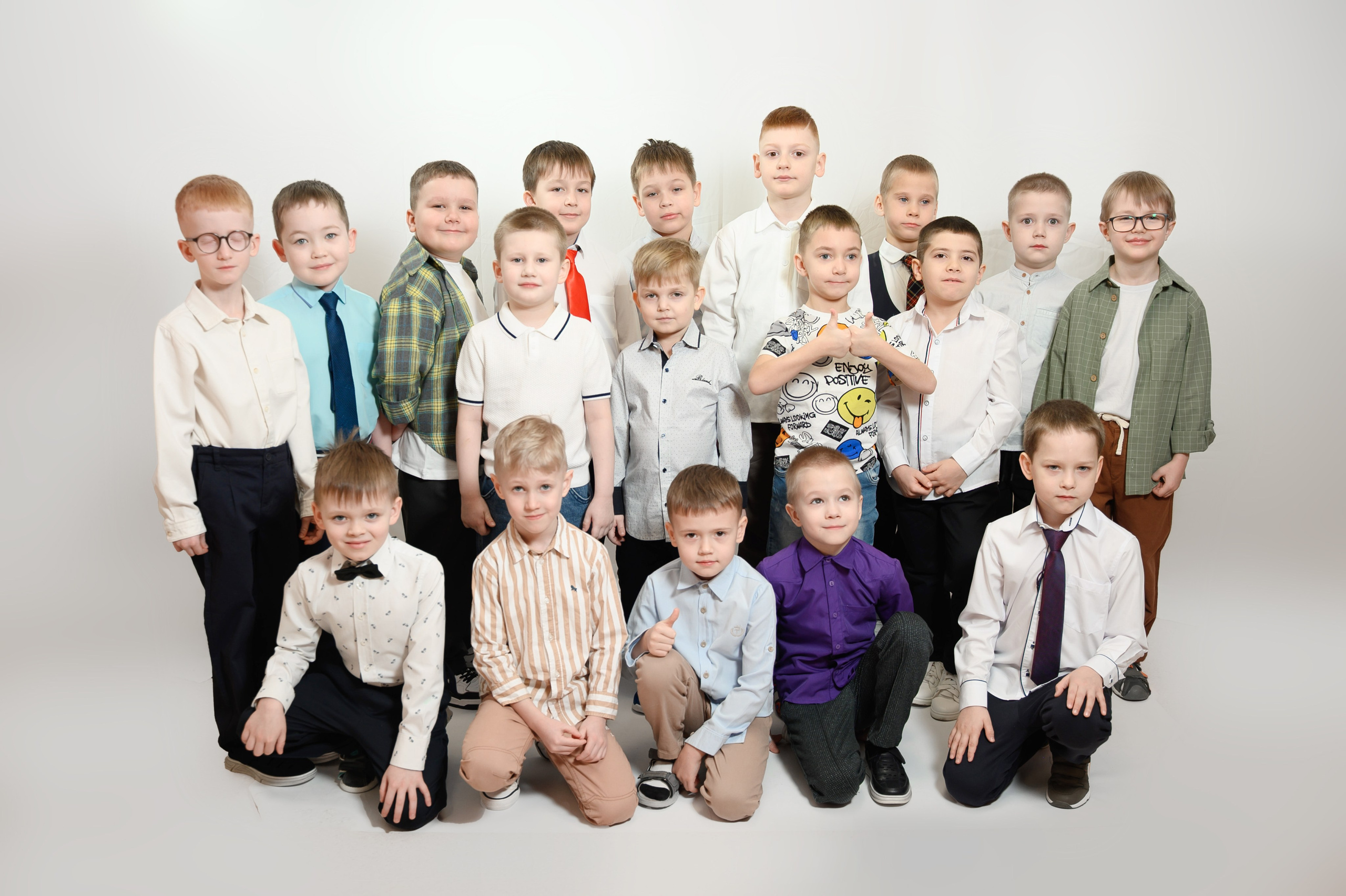 Выпускной альбом «Бусинки» сад № 3 индивидуальный дизайн альбома. Фотограф новорожденных, семейный детский в Тюмени Татьяна Морозова
