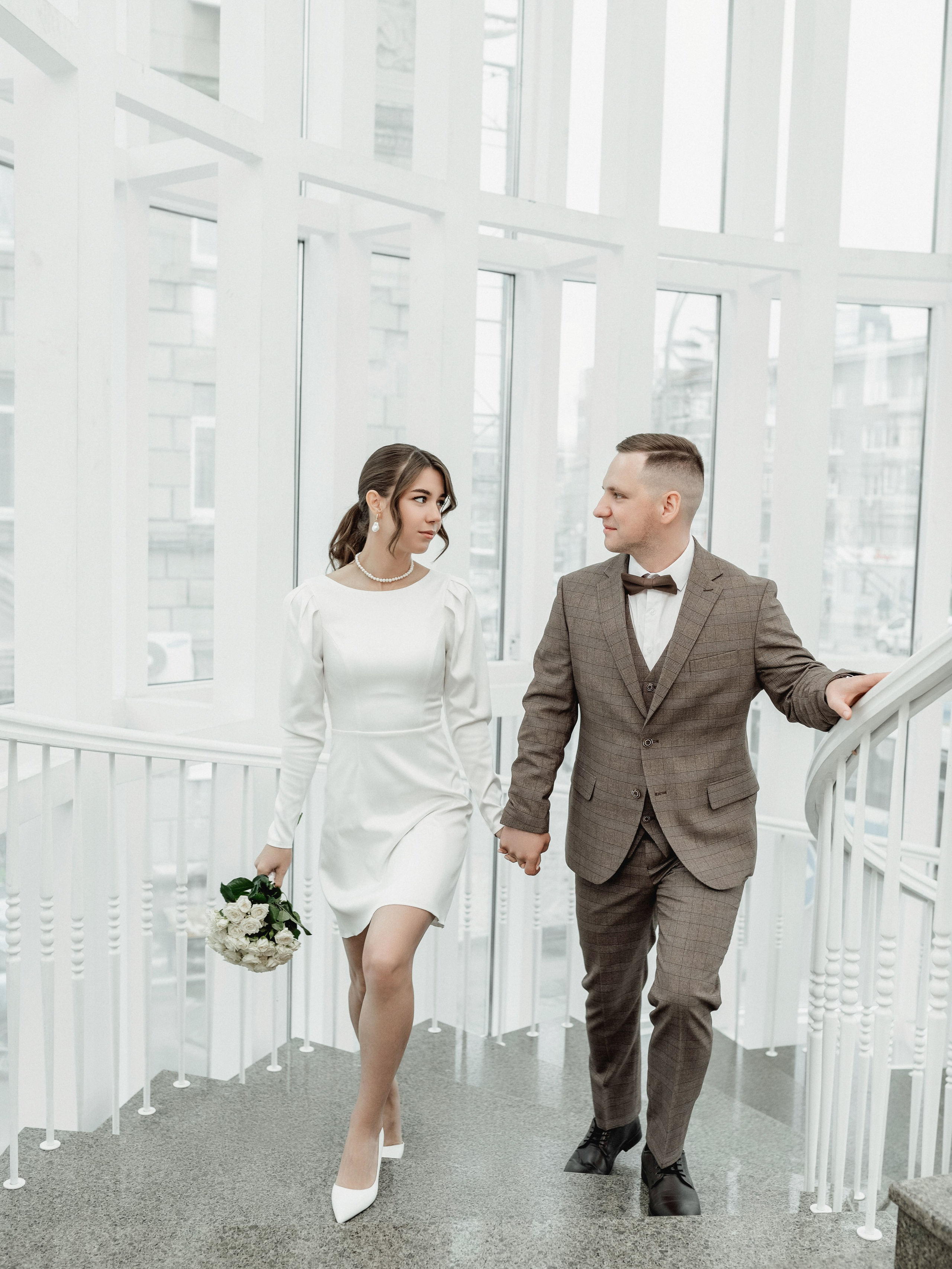 Свадебный фотограф в Центральном Загсе, Новосибирск | Яна Иванова. Семейный и свадебный фотограф в Новосибирске Иванова Яна