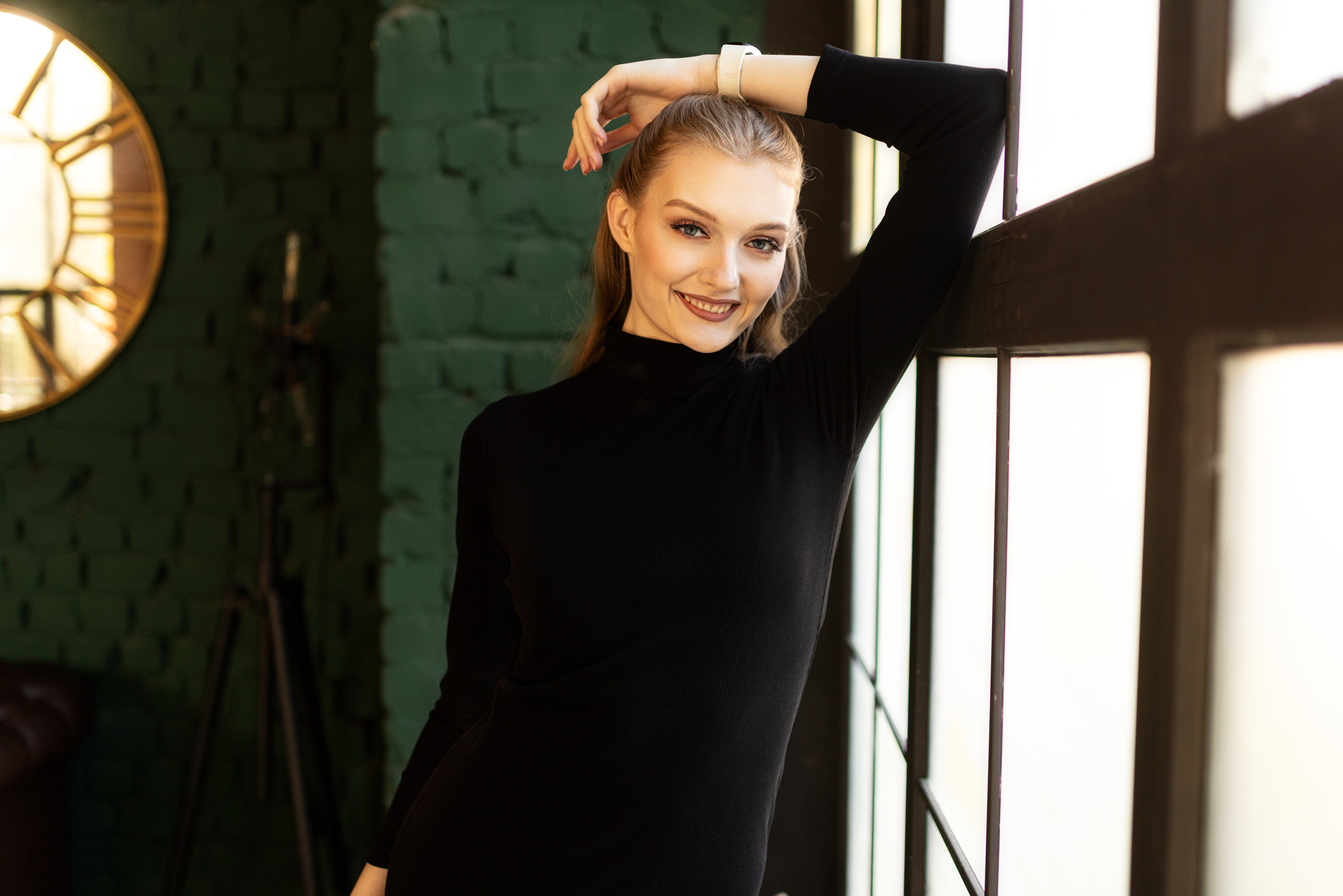 Студийная съемка с Викторией в интерьере в формате для «себя». Дмитрий Шульгин, портретный фотограф в Воронеже