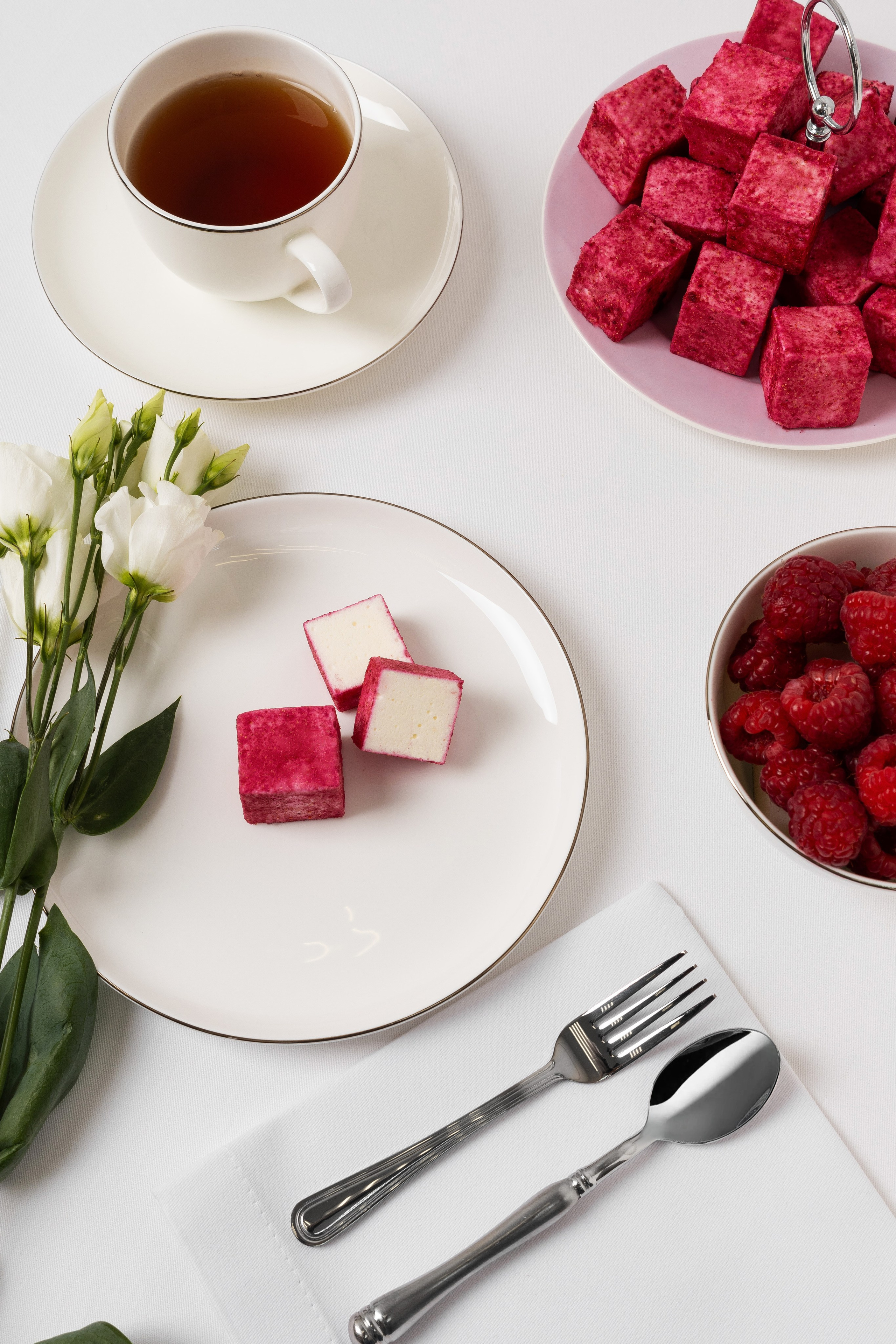 Съемка для премиальных десертов. Профессиональный фотограф в Москве Даша Потоцкая