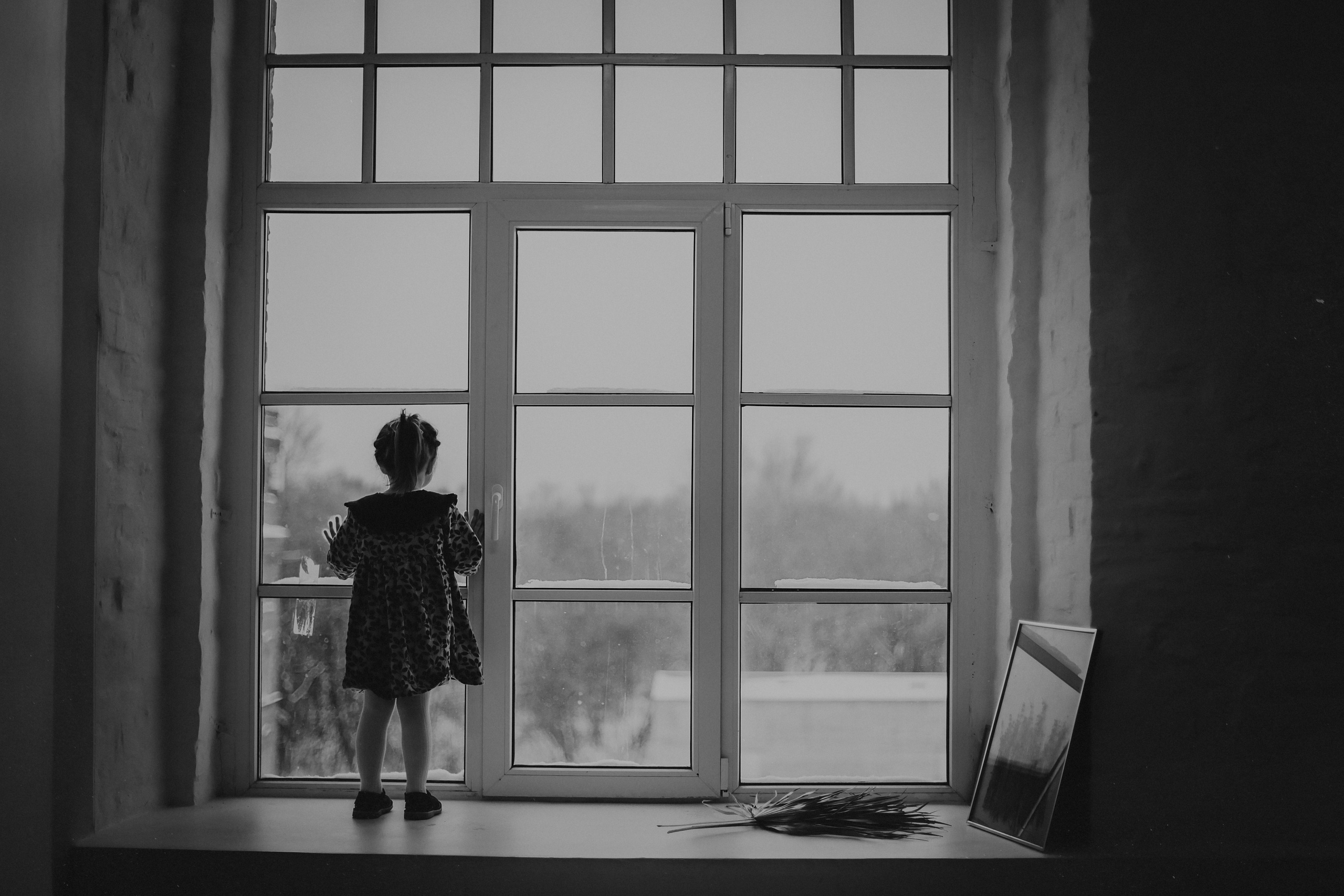 Зимняя студийная фотосессия родителей с маленькой дочкой. Детский, свадебный и семейный фотограф Юлия Курбатова, Санкт-Петербург