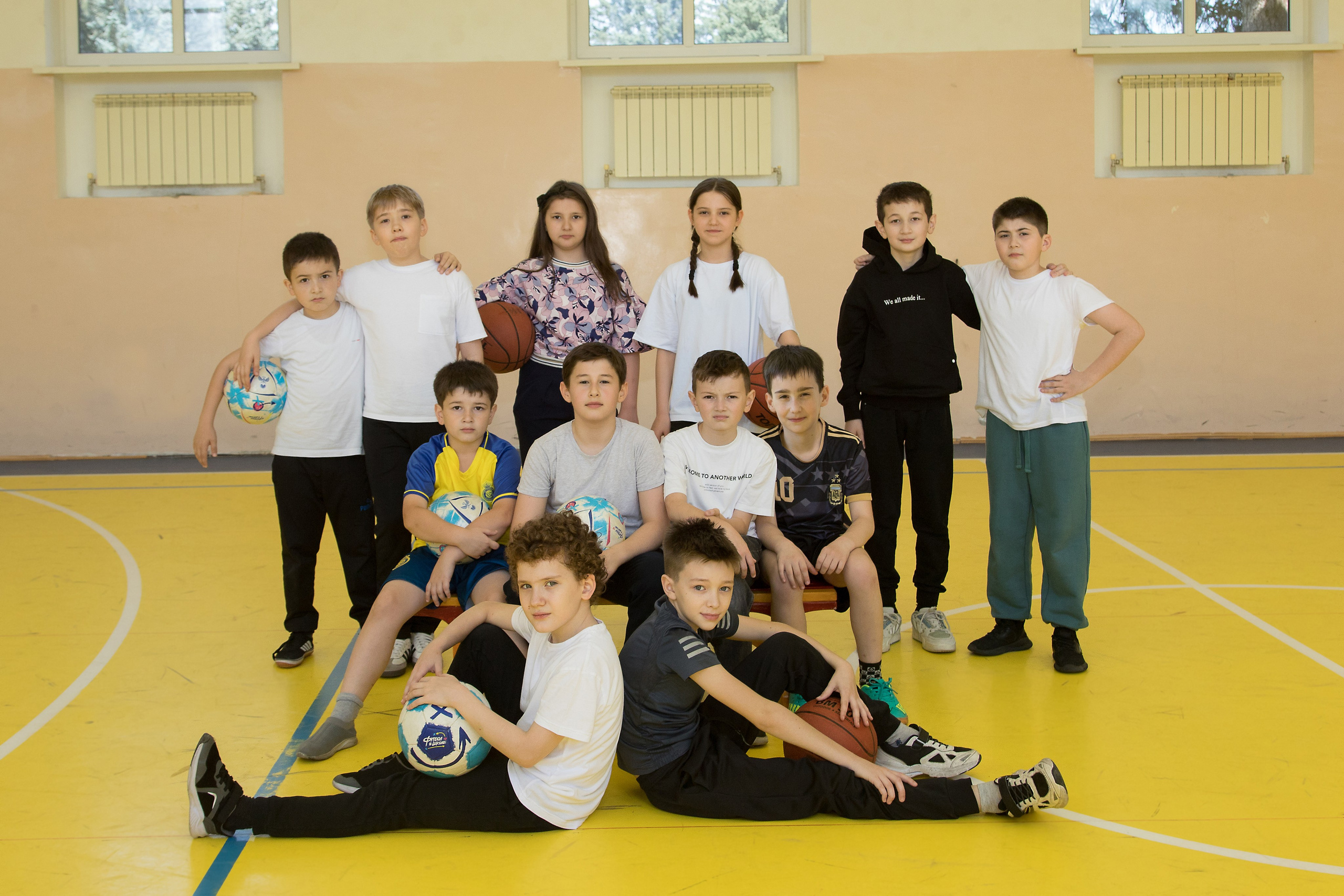 4 класс. Школьный фотограф в г. Нальчик Галимат Абитова