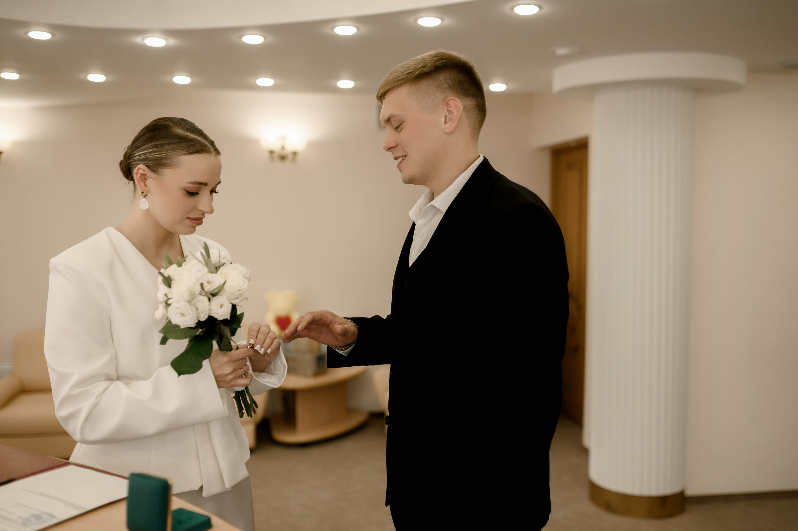 Иван & Виктория. Твой личный проводник к красивым фотографиям в Старом Осколе