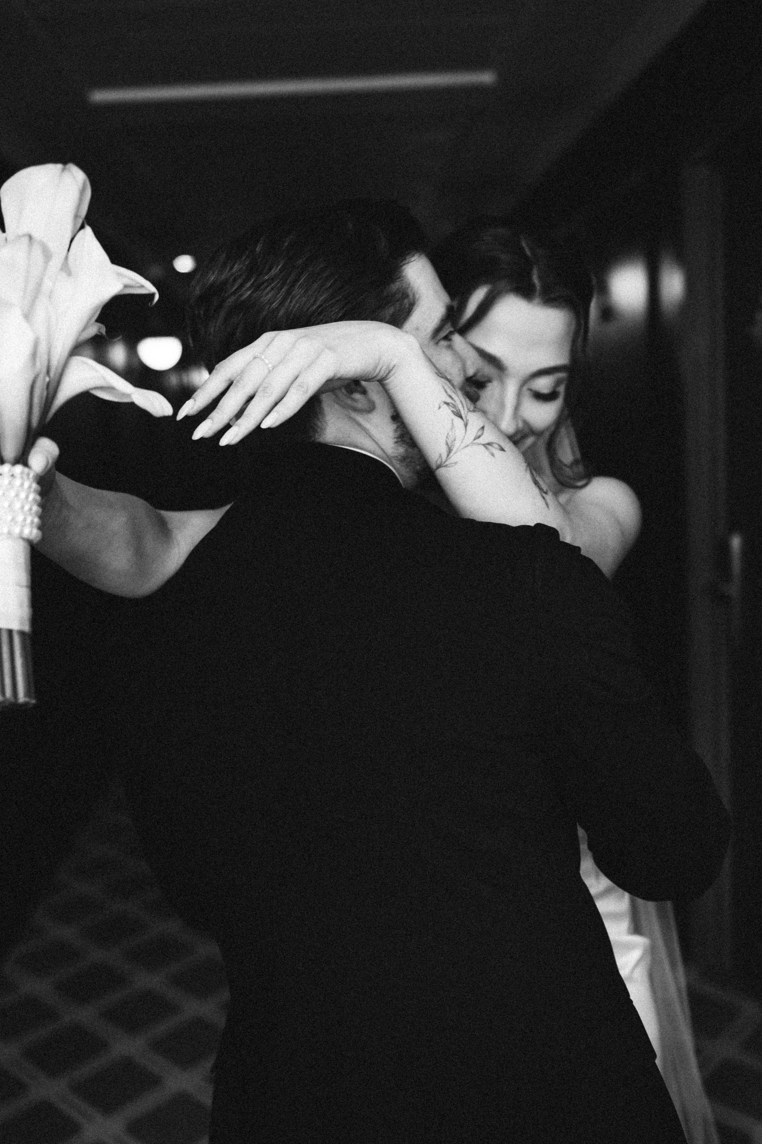 Свадебные фотографии. Фотограф в Барнауле Дарья Бутурлакина. Люби.Цени.Касайся