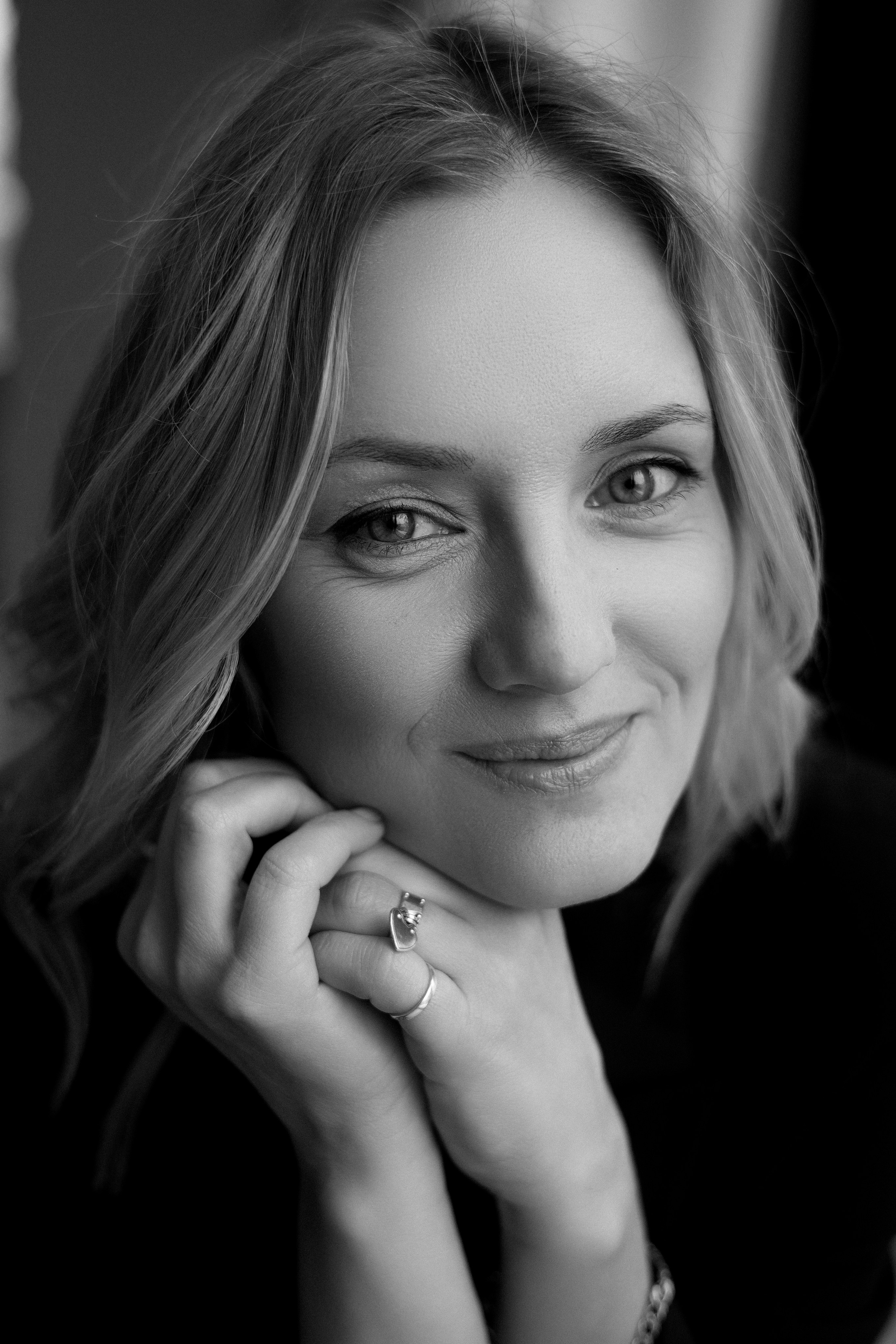 Женский портрет в студии. Фотограф Минск