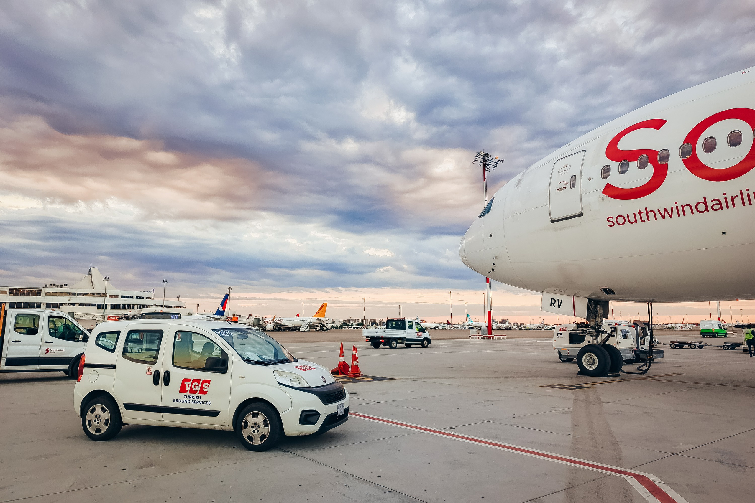 Серия фотографий «Береговая линия» (2025). Документальный фотограф Илья Тихановский