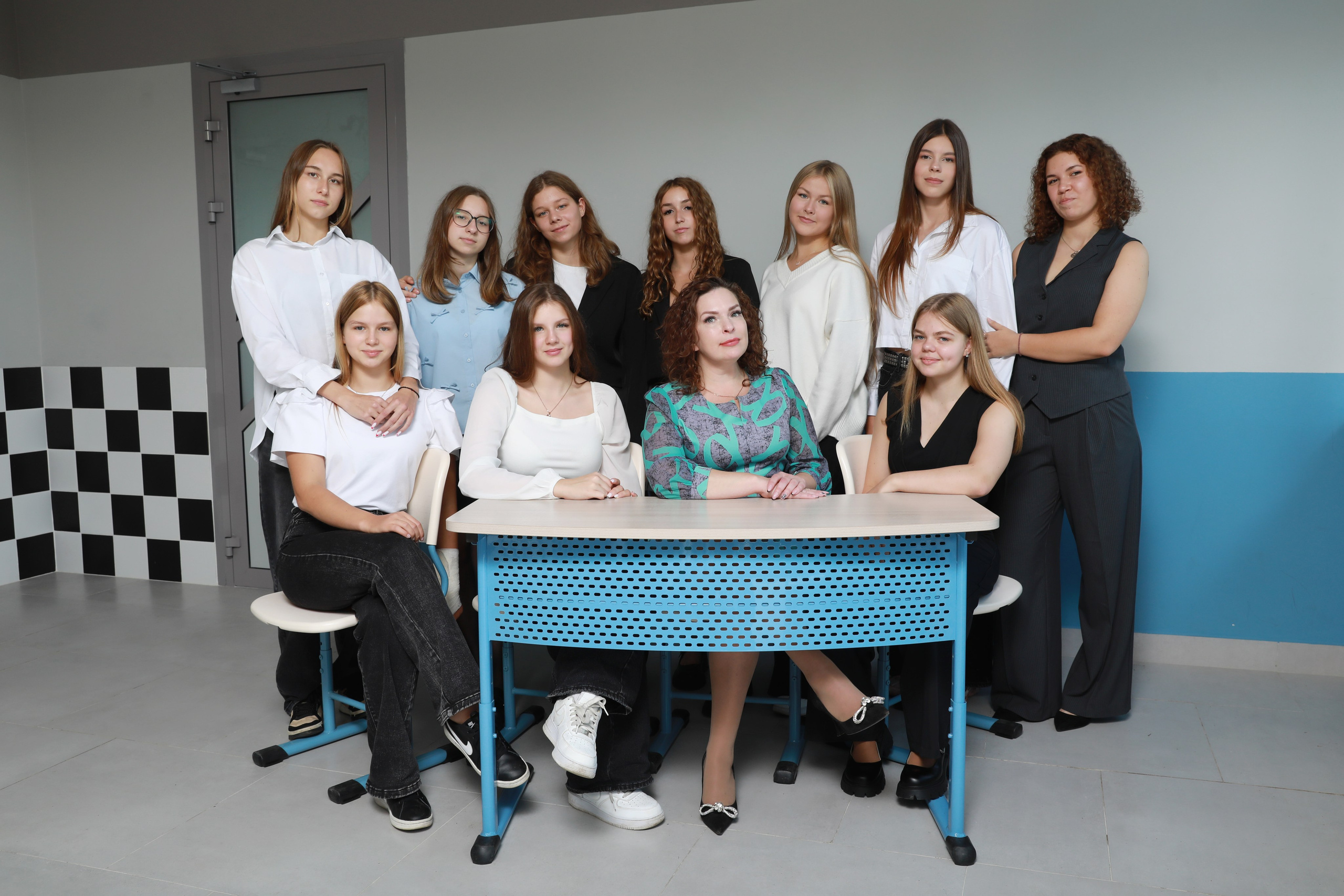 9С класс, школа № 527. Съемка в школе. Фотограф Тимофеева Юлия