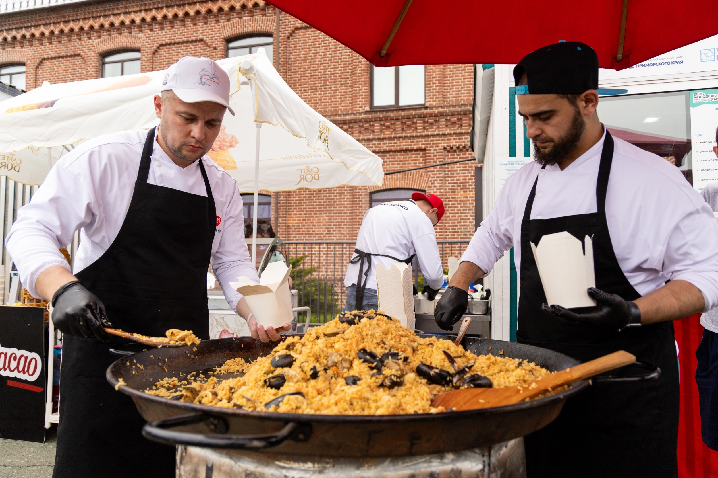 День молодежи. Репортажный и студийный фотограф во Владивостоке Дударева Софья
