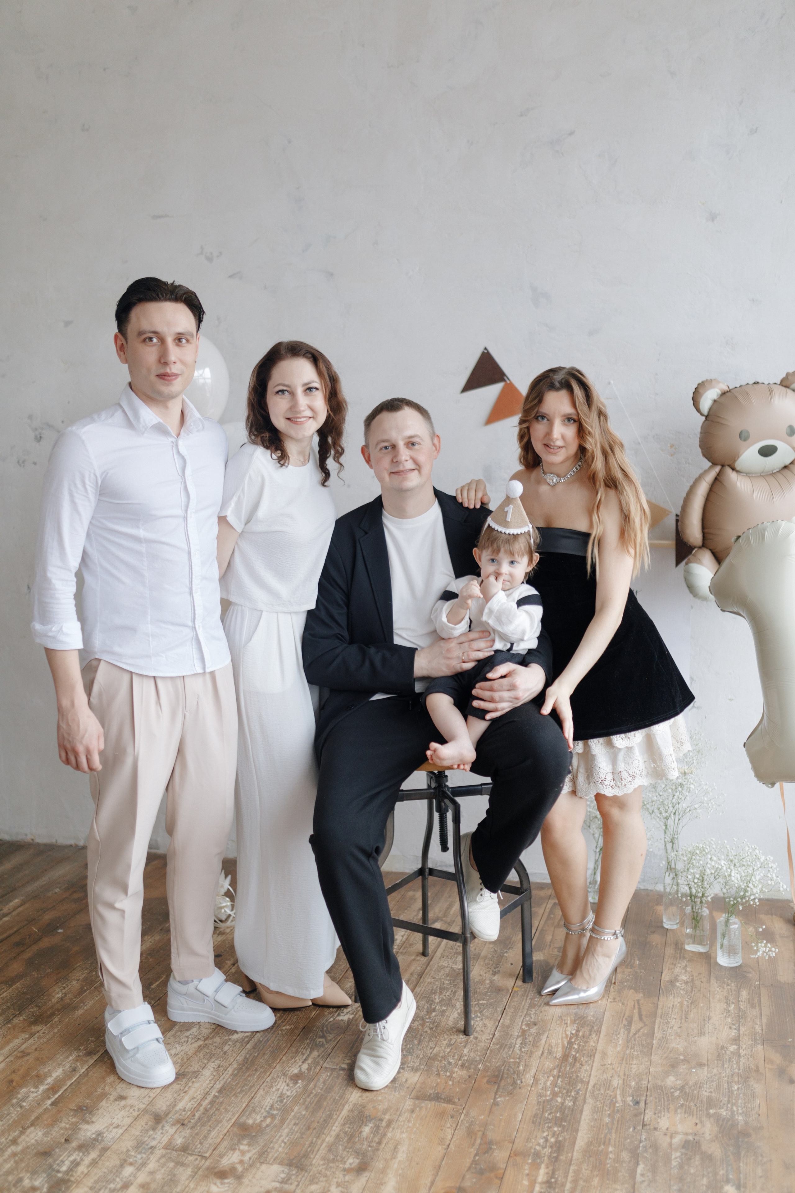 Арсению Годик. Главная