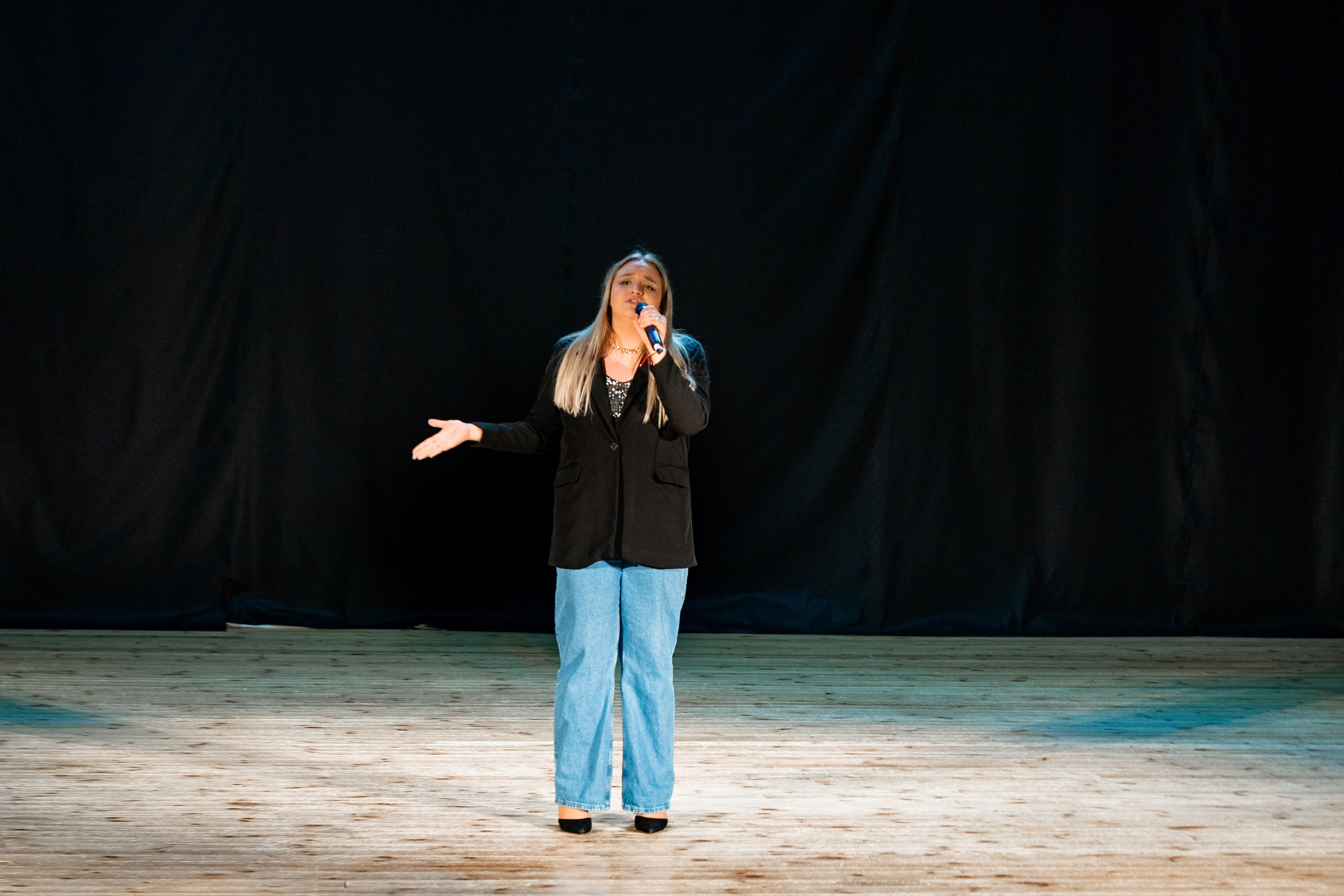 Концерт ДК Буривестник. Фотограф Никита Комаров