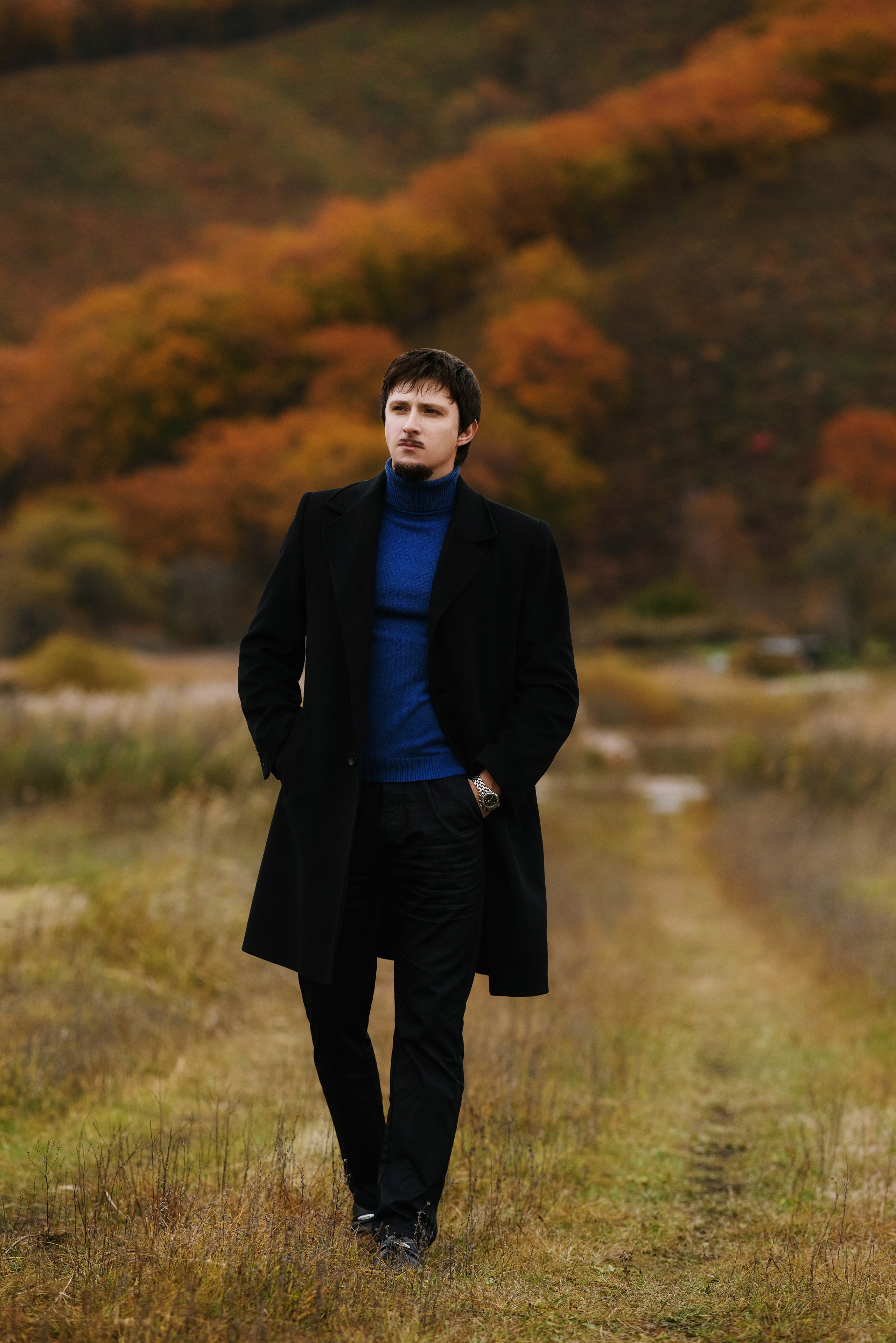 Мужская постановочная фотосессия на природе. Автор - Олег Мороз, профессиональный мужской фотограф в Находке