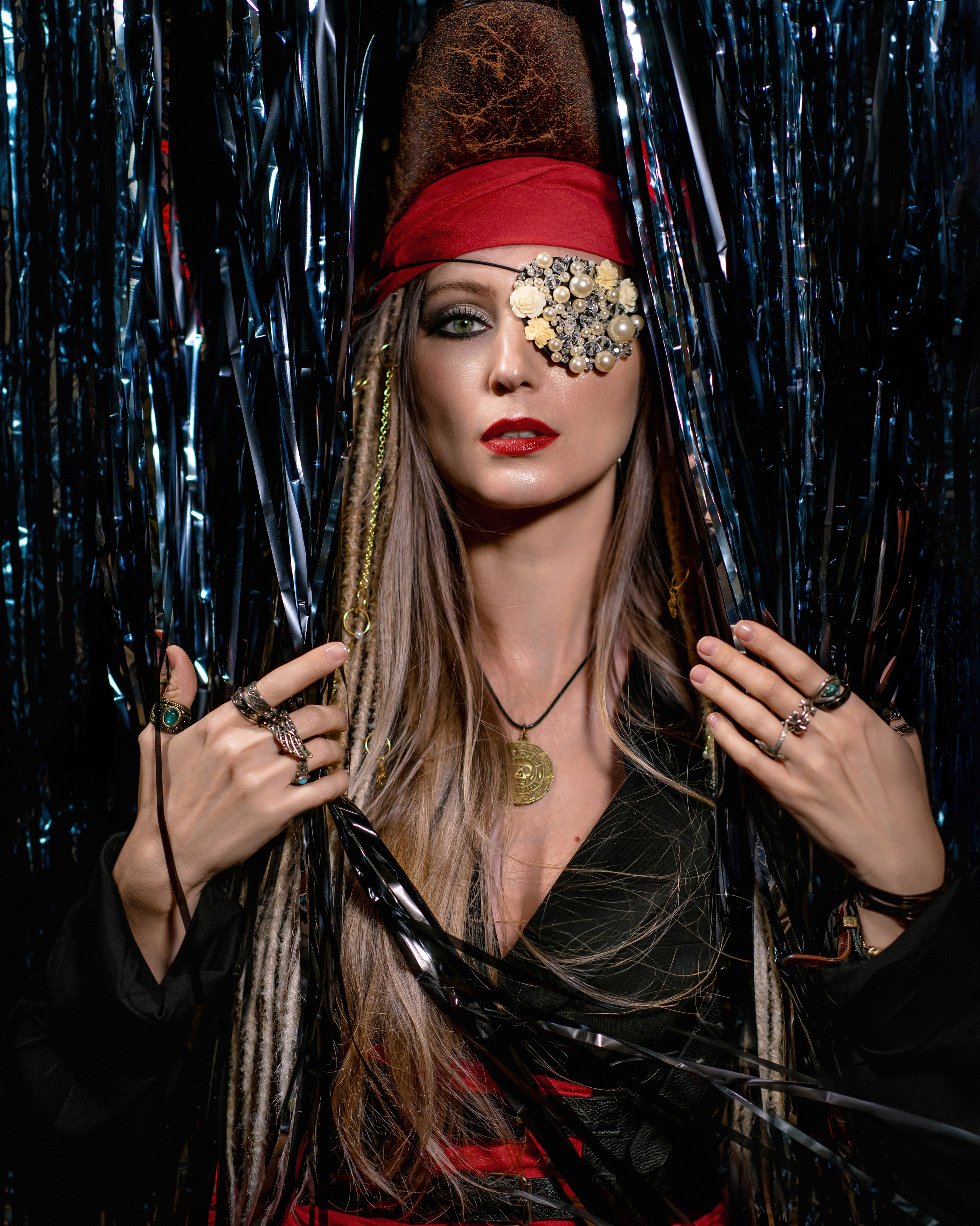 NY'2026. Елена Северина фотограф, Алматы: репортаж (спорт, концерты, конференции), предметная и фуд-съёмка, портреты, каталоги, фэшн, ретушь