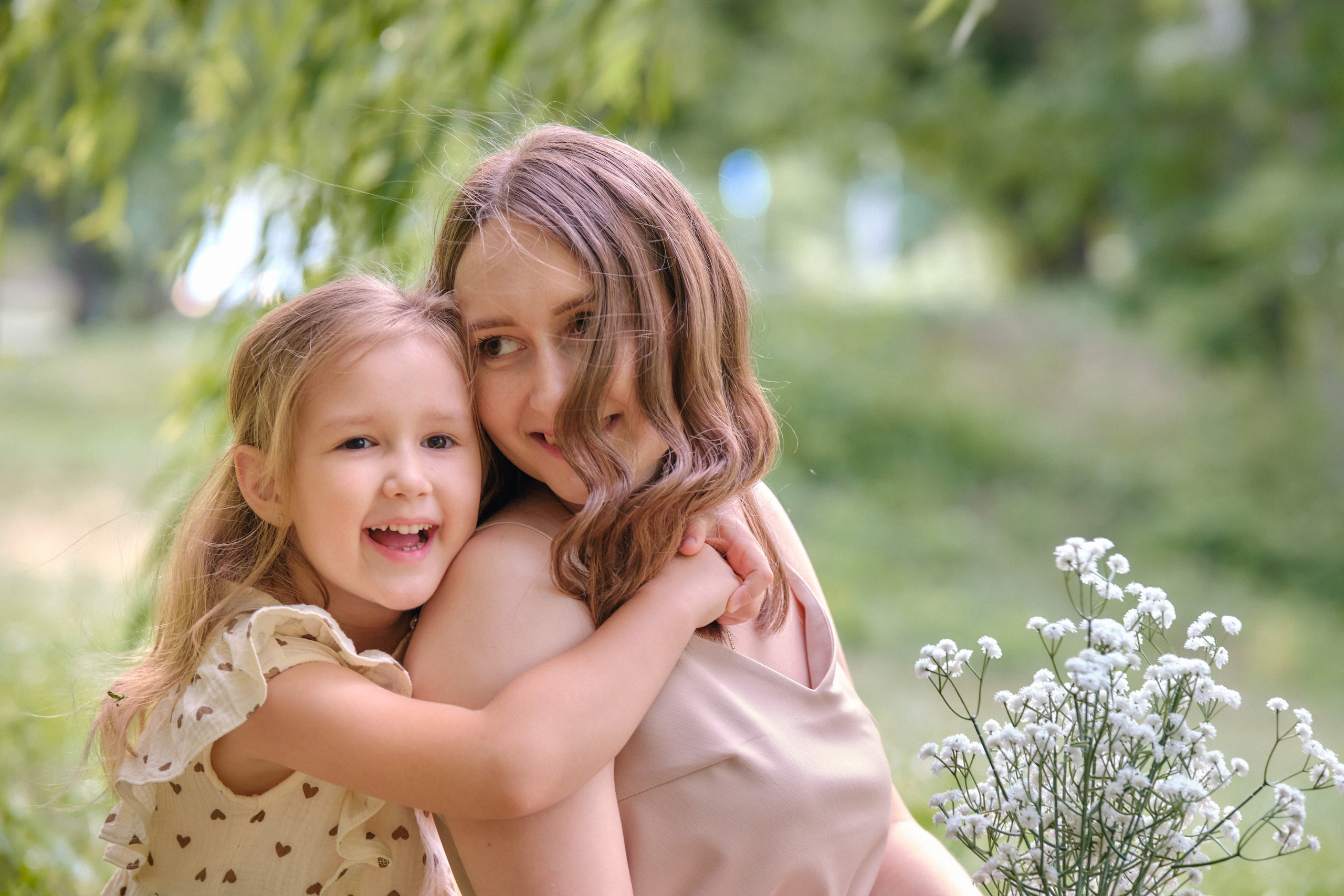 Летняя фотосессия на природе, в лесу, на улице. Семейная с детьми