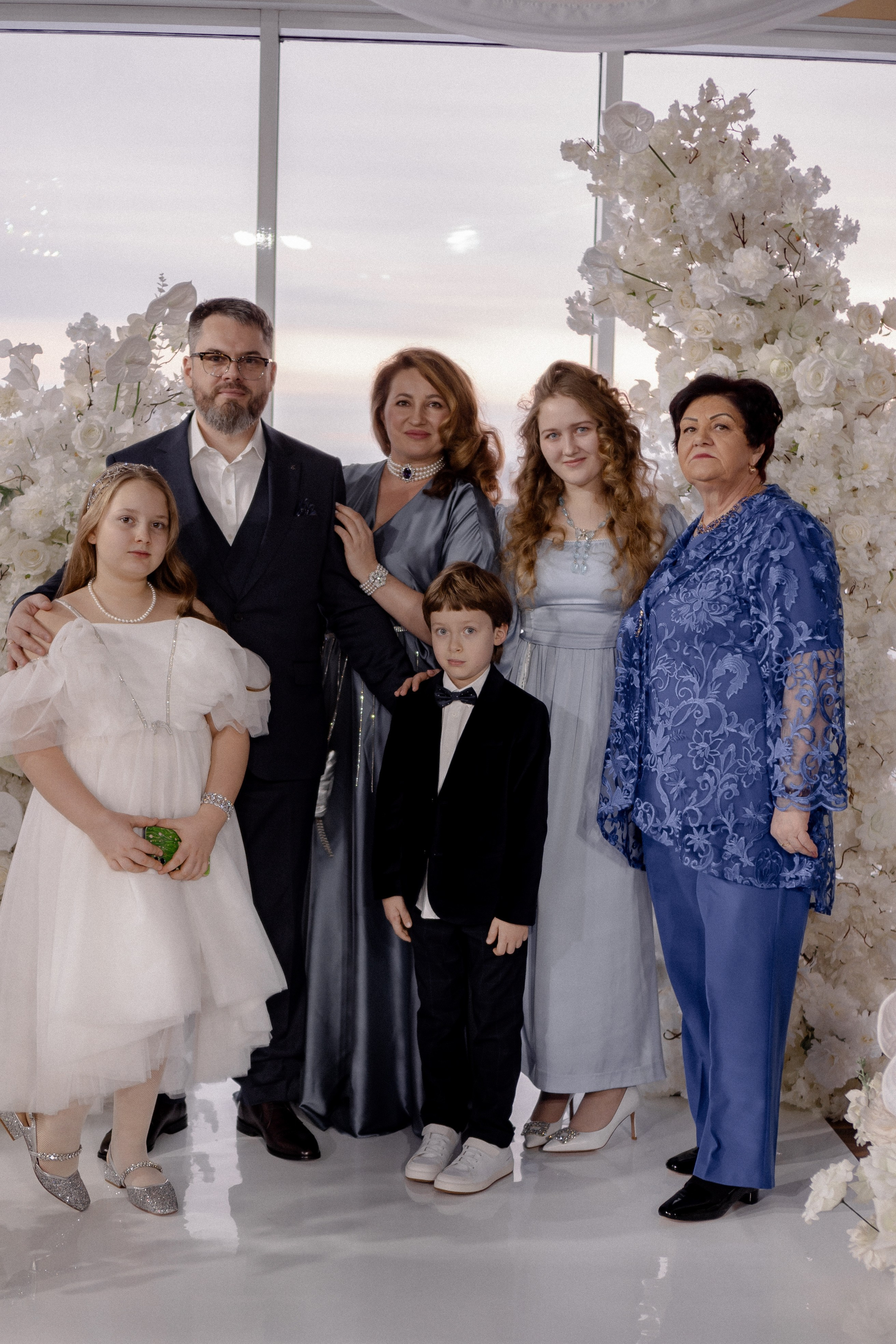 СВАДЕБНАЯ СЬЕМКА СБОРОВ В ОТЕЛЕ И ВЫЕЗД НА ЦЕРЕМОНИЮ (СНЯТО В СИБИРЕ В НИЖНЕВАРТОВСКЕ). Профессиональный фотограф, Санкт-Петербург — Виктория Богомолова