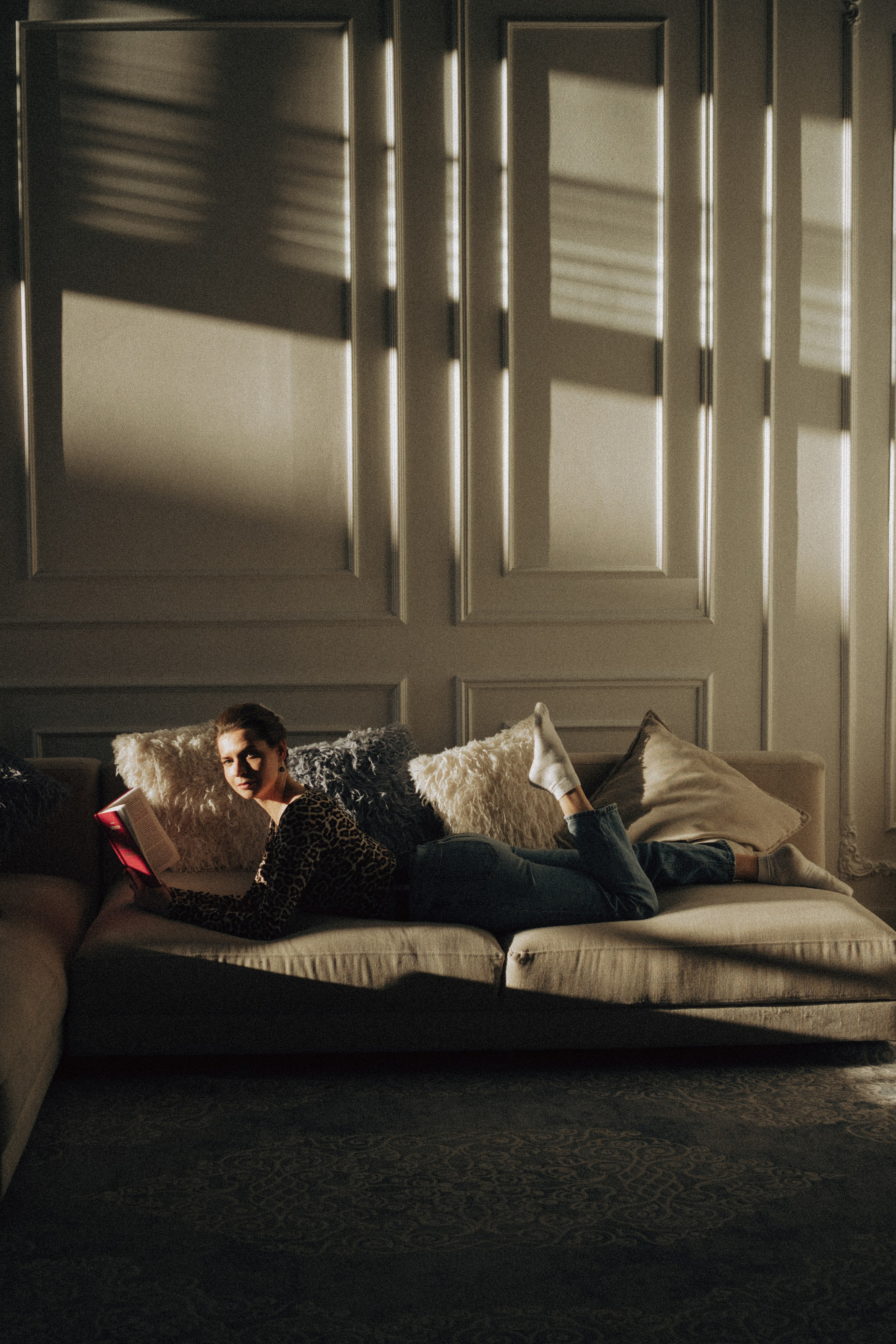 ФОТОСЕСИИЯ В СТУДИИ ДЛЯ ДЕВУШКИ ПСИХОЛОГА. Профессиональный фотограф, Санкт-Петербург — Виктория Богомолова