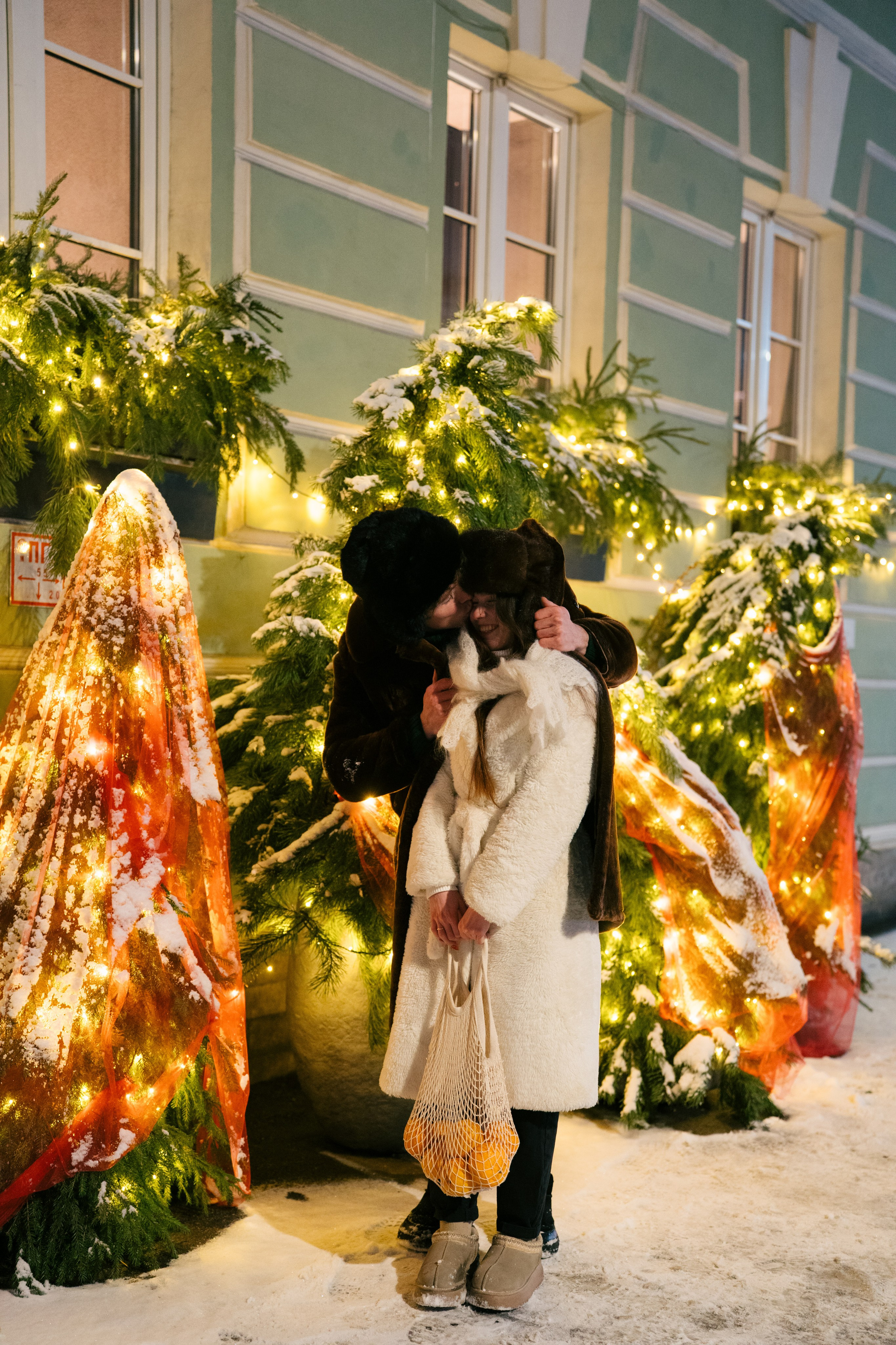 НОВОГОДНЯЯ ПРОГУЛКА ПАРЫ ПО ЧЕРНЫШЕВСКОЙ ПЕРЕД НОВЫМ ГОДОМ. Профессиональный фотограф, Санкт-Петербург — Виктория Богомолова