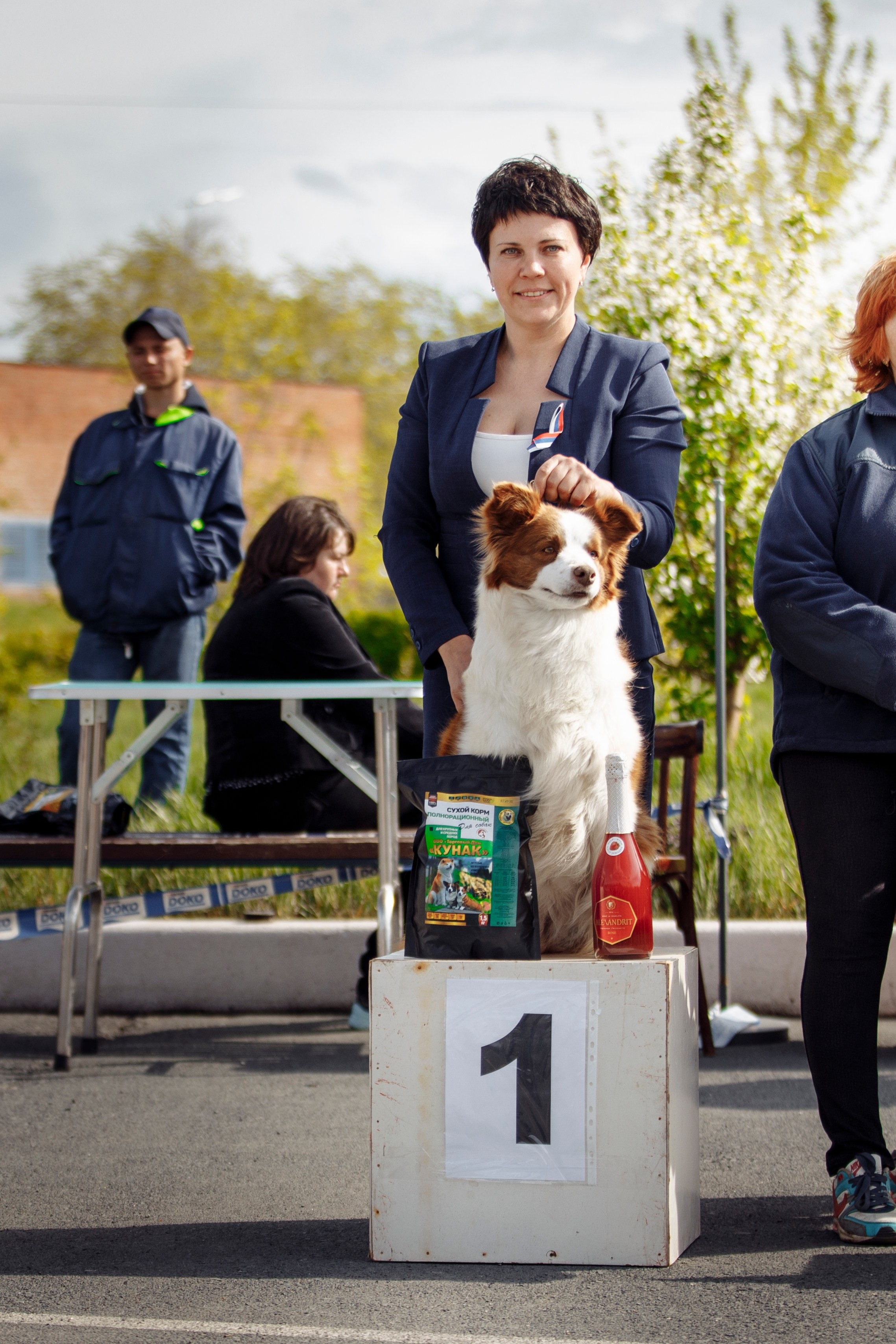 Далекий привет из Новотроицка. О нас