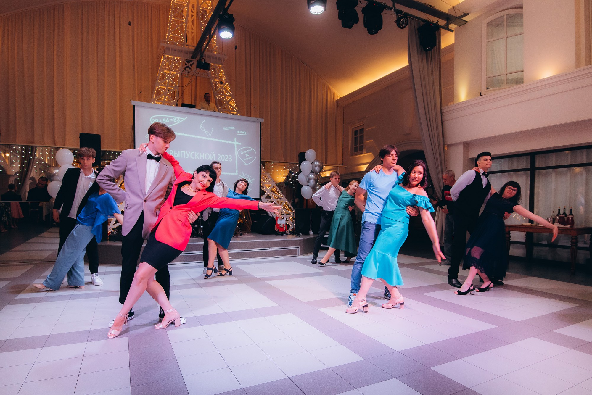 Выпускной 9-11классы. Выпускные книги Анапа Новороссийск Краснодар