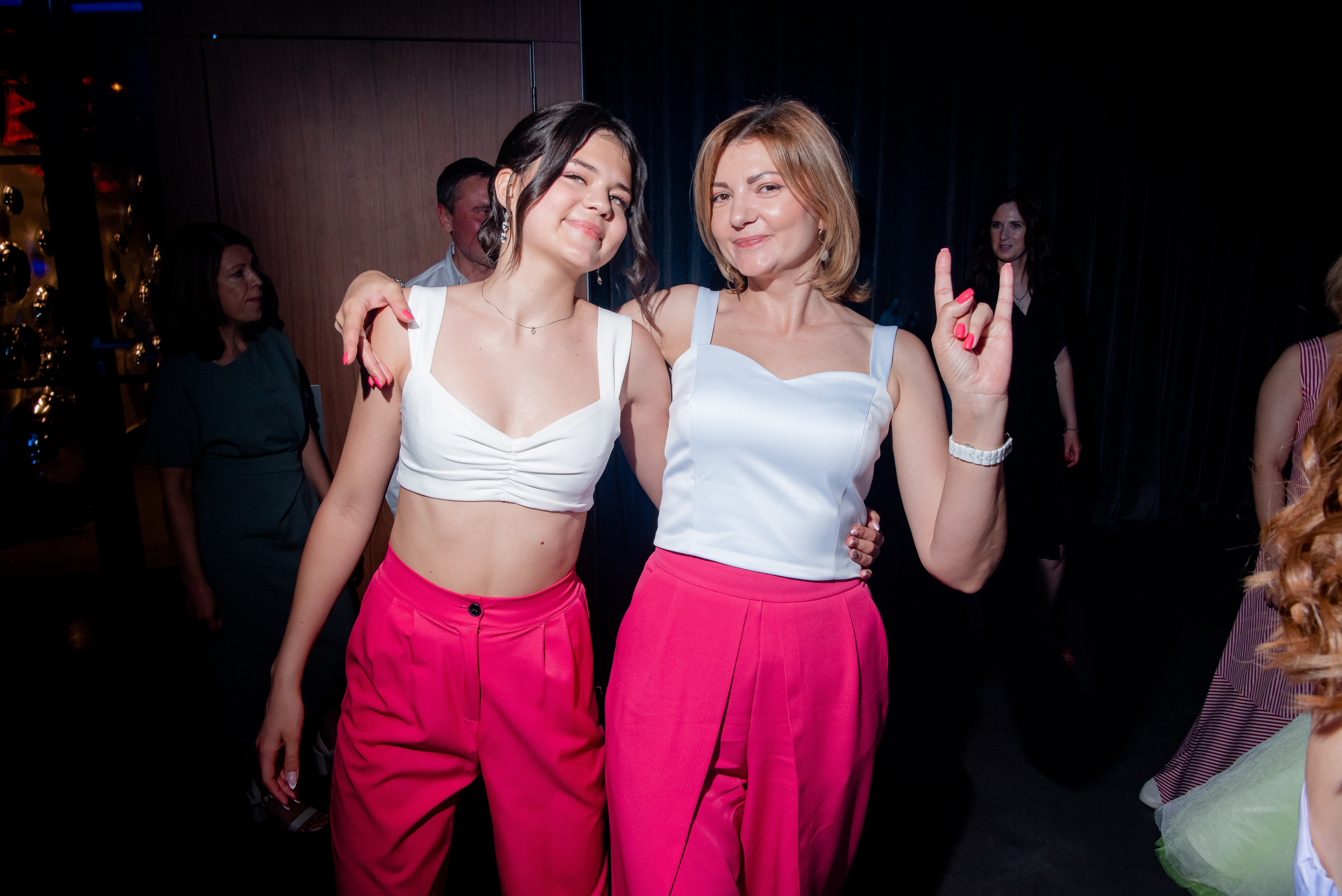 140 Школа. Вручение и Банкет. Сити Холл. Фотограф в Волгограде и Волжском Александр Горбань