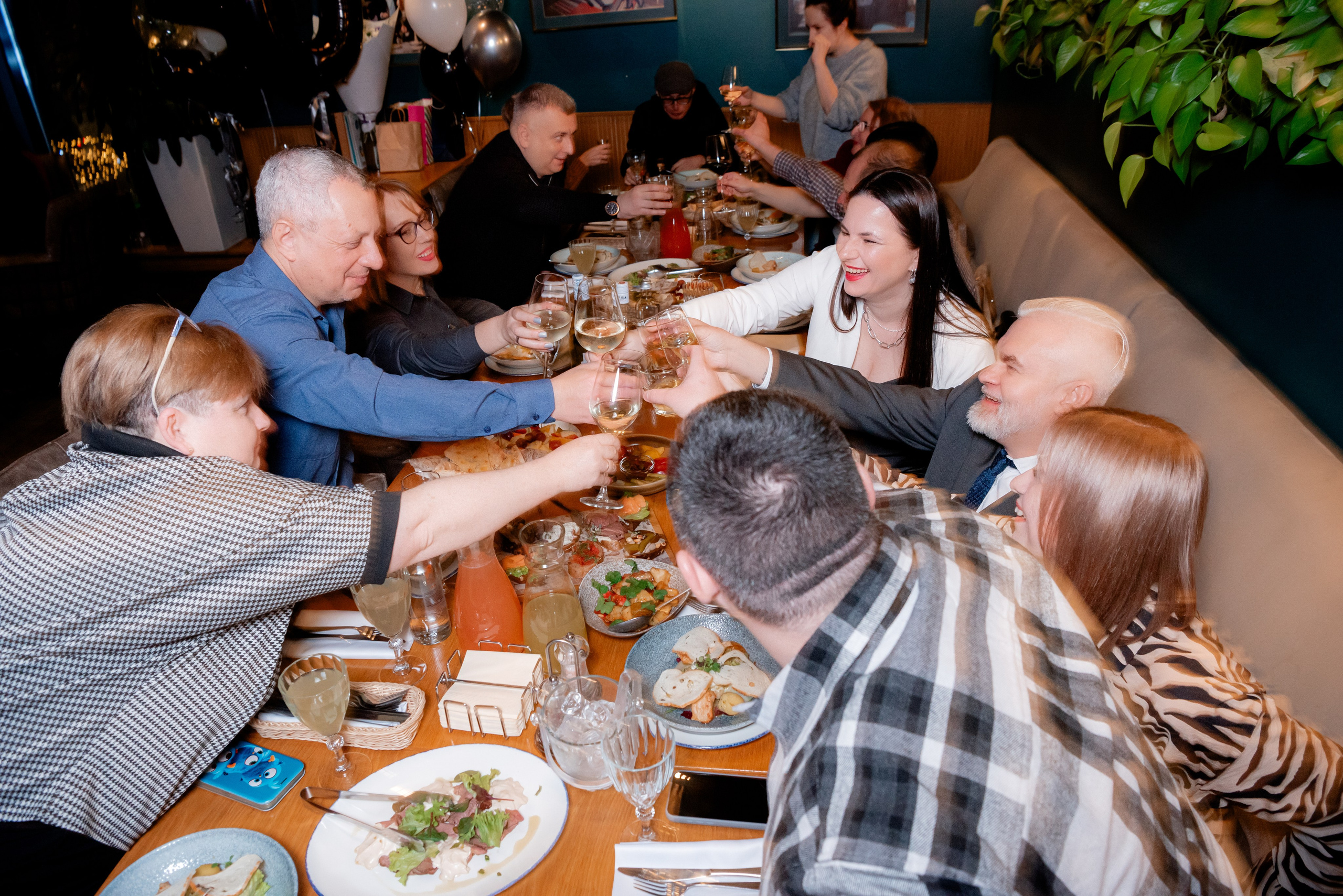 Юбилей Александр в Вилла Капри. Фотограф в Волгограде и Волжском Александр Горбань